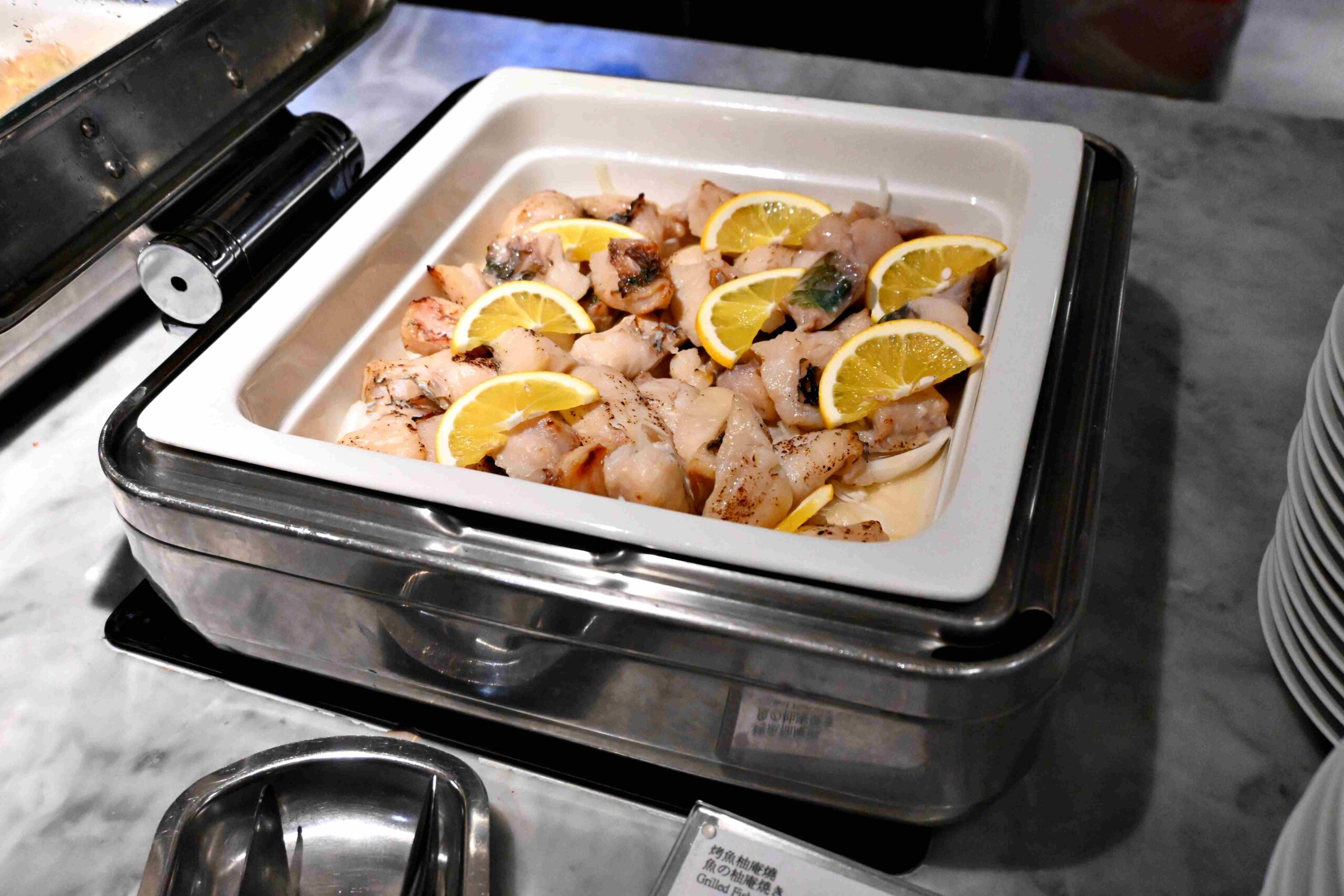 【南京復興站美食】Brilliant 鉑麗安自助餐廳｜F1牛肉、海鮮、甜點一次滿足 @厚片嘴角帶便當