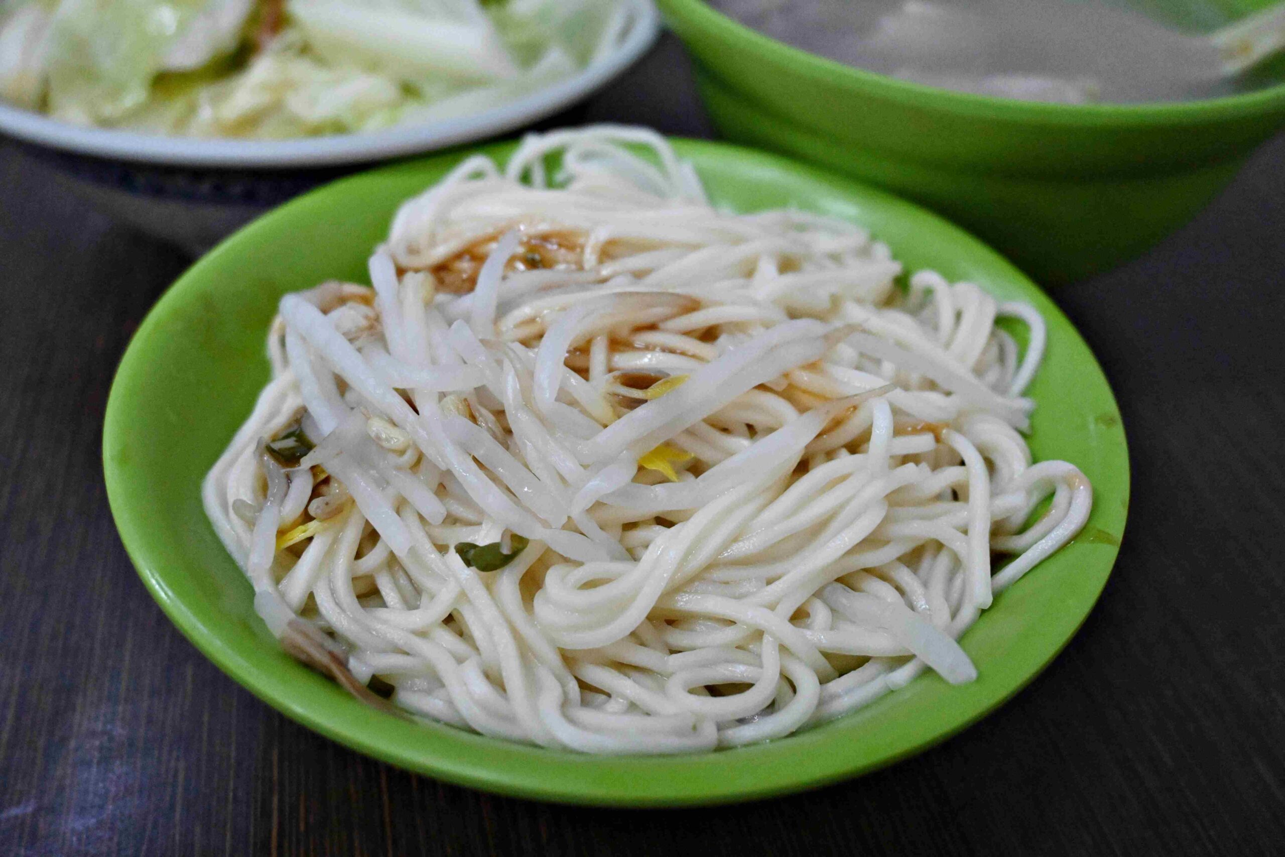 【新莊美食推薦】二哥烏醋麵｜在地人激推的高CP值麵店(菜單) @厚片嘴角帶便當