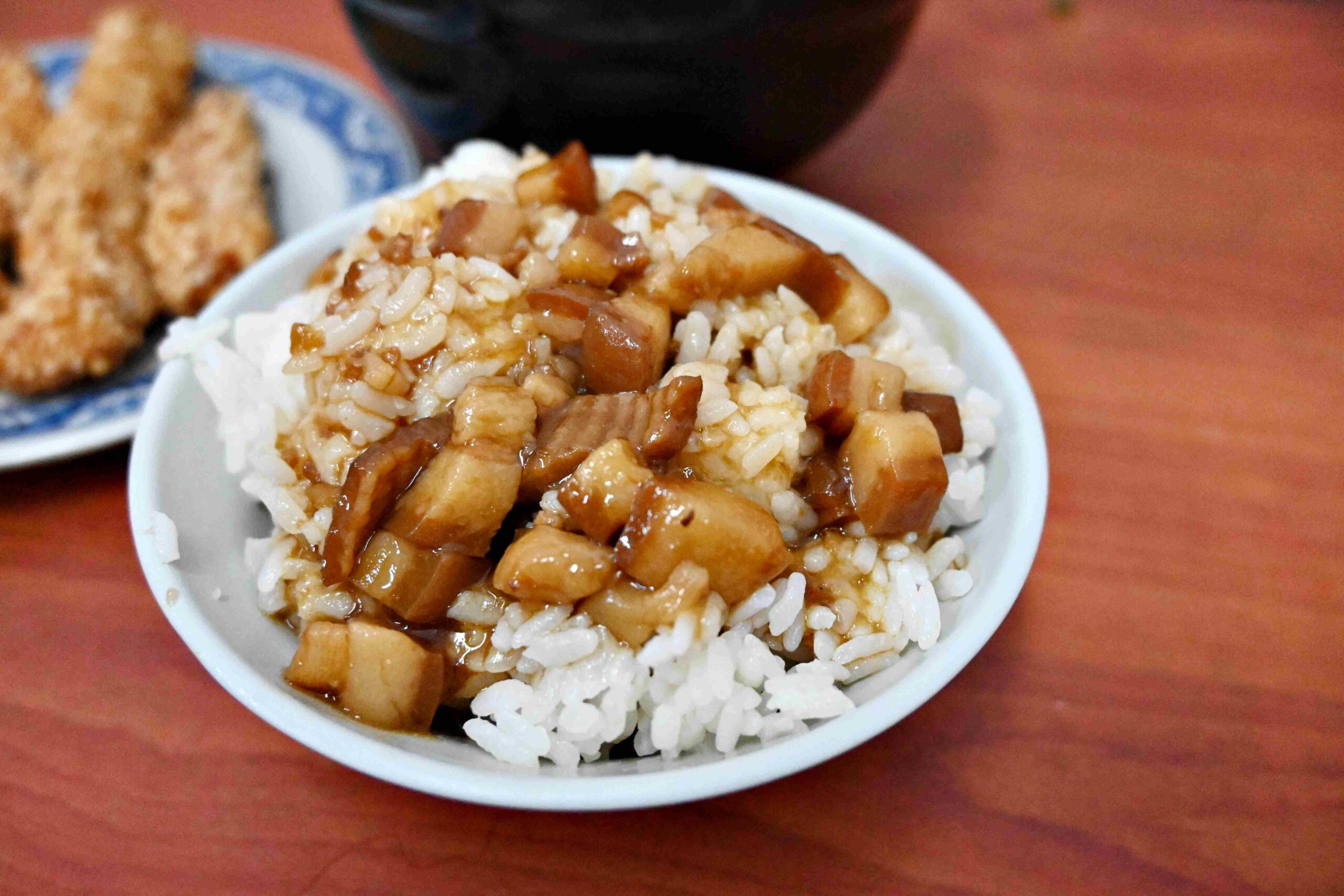 【新莊美食】在地人激推！這間𩵚魠魚羹比眼鏡張還好吃(菜單) @厚片嘴角帶便當