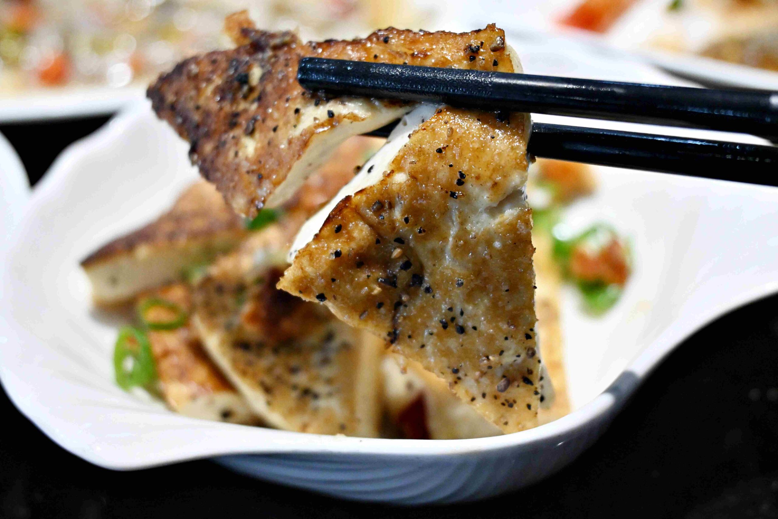 【新莊美食推薦】松阪屋鐵板燒，30年手藝傳承的平價鐵板燒，隱藏版好店(菜單)！ @厚片嘴角帶便當