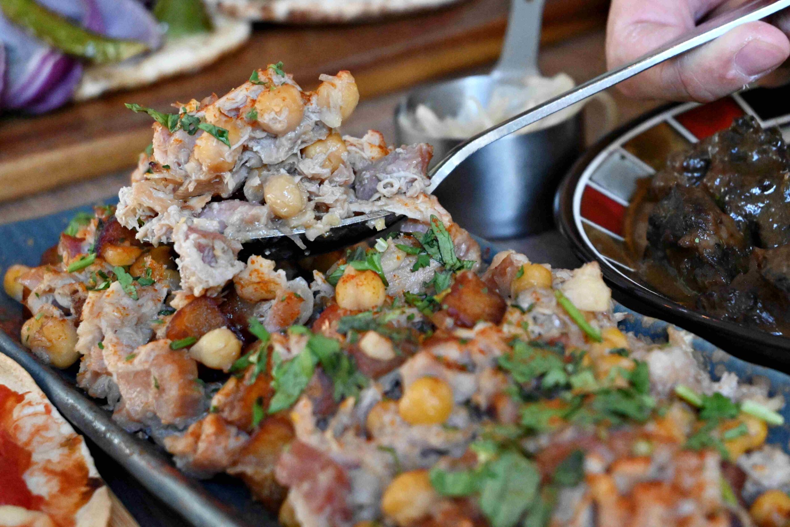【國父紀念館美食】ABV地中海餐酒館:海鮮鍋飯、烤肉串到甜點都精彩 @厚片嘴角帶便當 【國父紀念館美食】ABV地中海餐酒館:海鮮鍋飯、烤肉串到甜點都精彩 @厚片嘴角帶便當