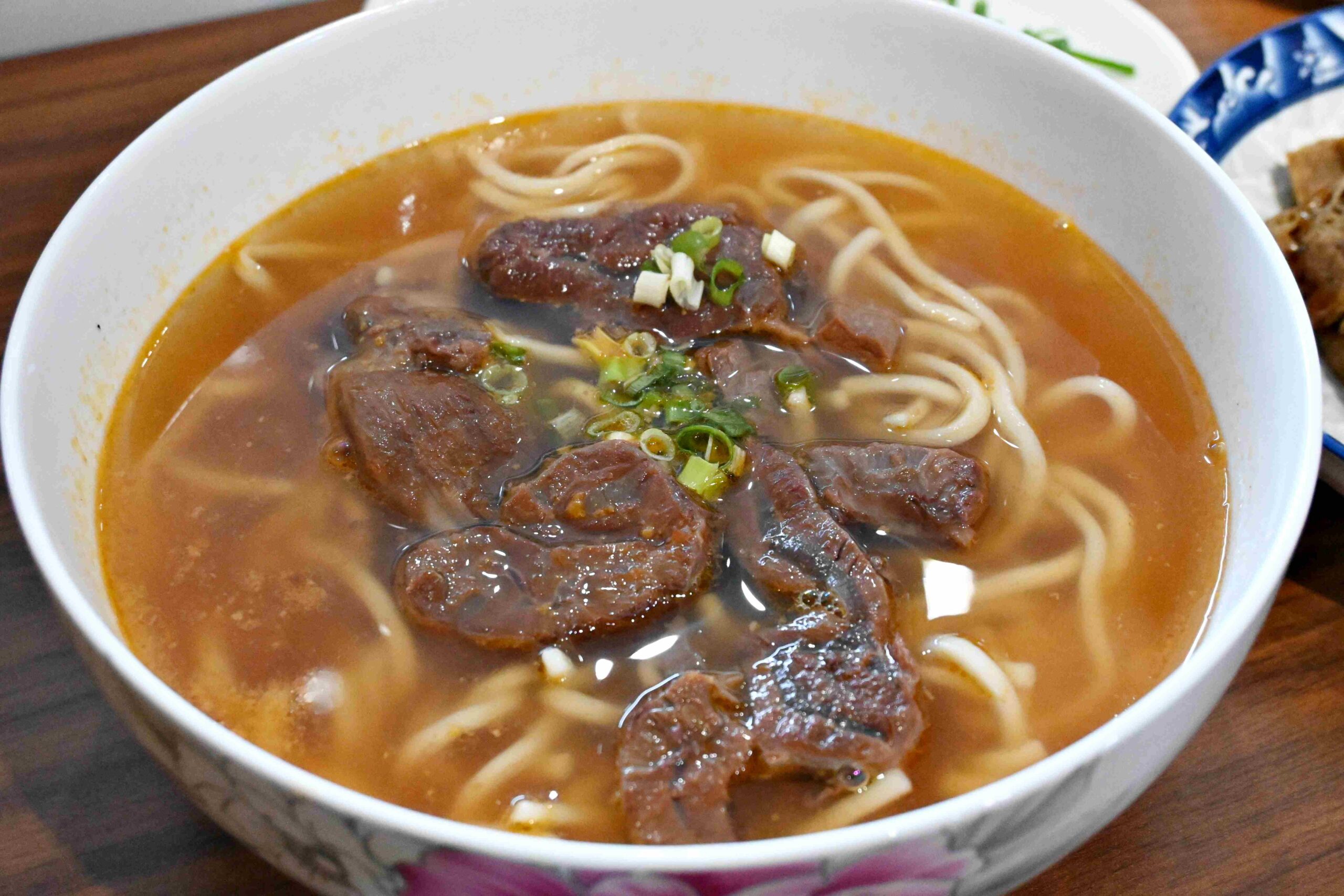 【新莊美食】高CP值牛肉麵,$130肉量爆多!(菜單) @厚片嘴角帶便當 【新莊美食】高CP值牛肉麵,$130肉量爆多!(菜單) @厚片嘴角帶便當