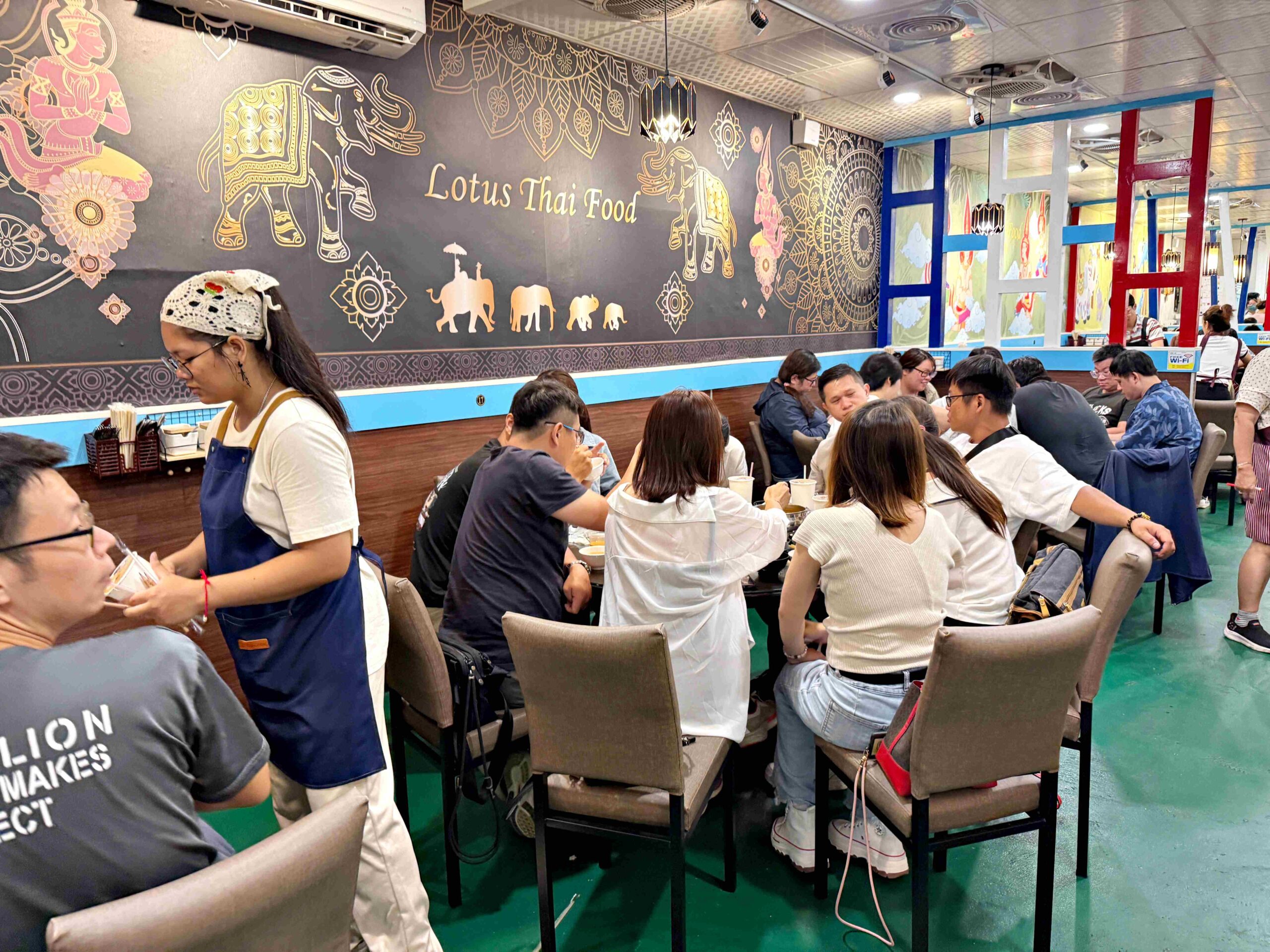 【新莊美食】蓮花泰式小吃店，網紅、在地人最愛的排隊泰式料理(菜單) @厚片嘴角帶便當