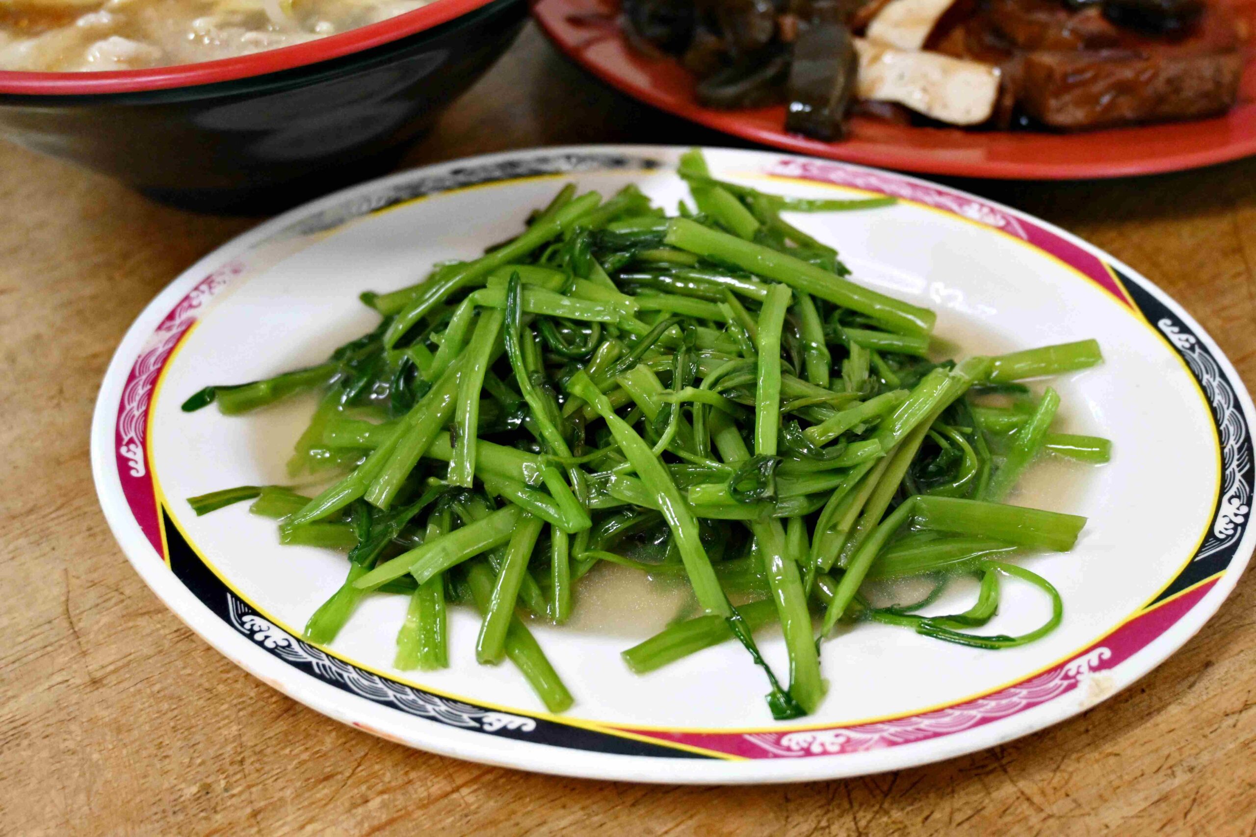 【新莊美食】正魷魚羹｜隱藏版老字號，45元綜合羹料多到誇張(菜單) @厚片嘴角帶便當
