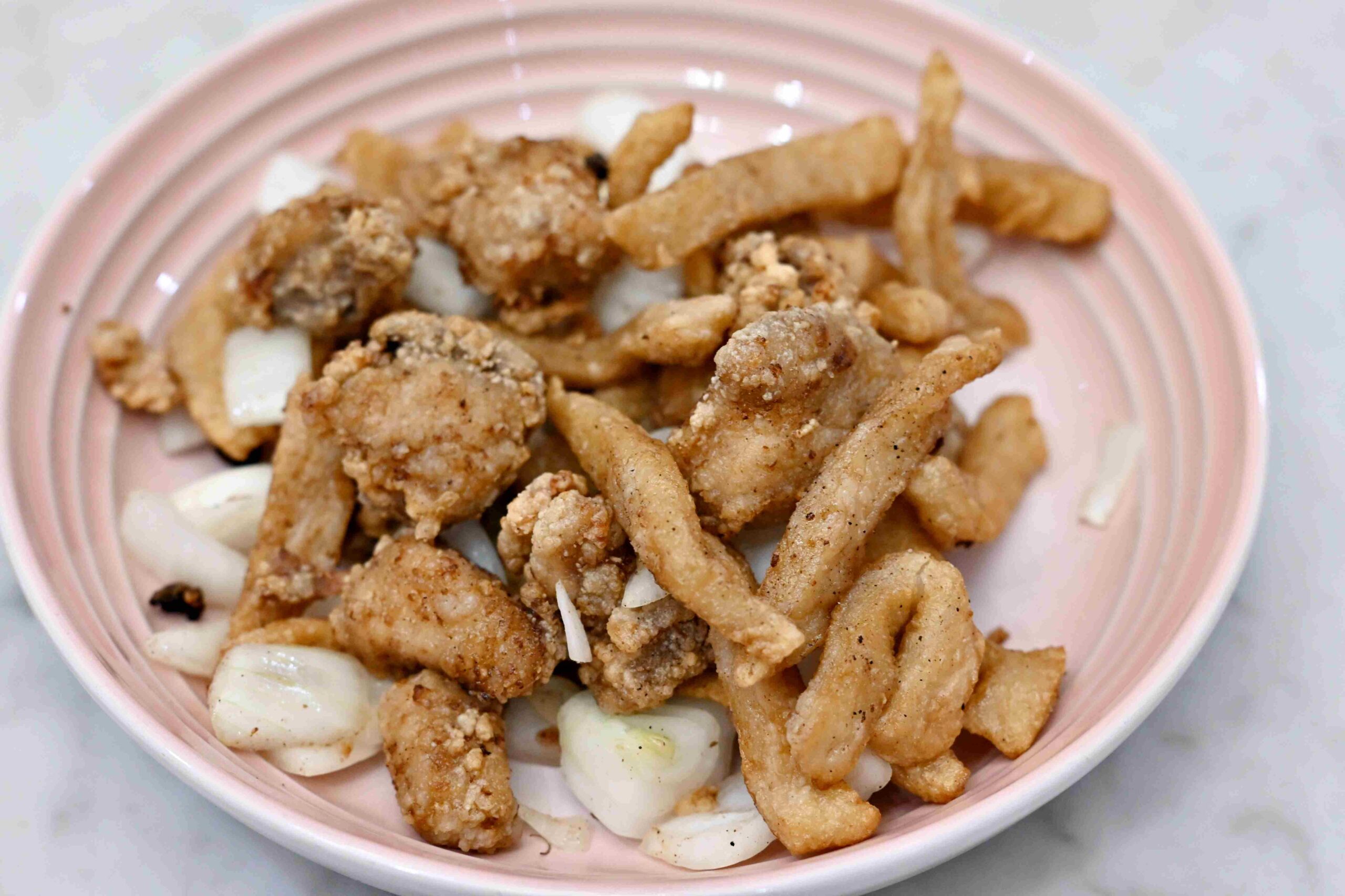 【新莊美食】新莊後港炭烤鷄排，烤雞排+串串全制霸(菜單) @厚片嘴角帶便當