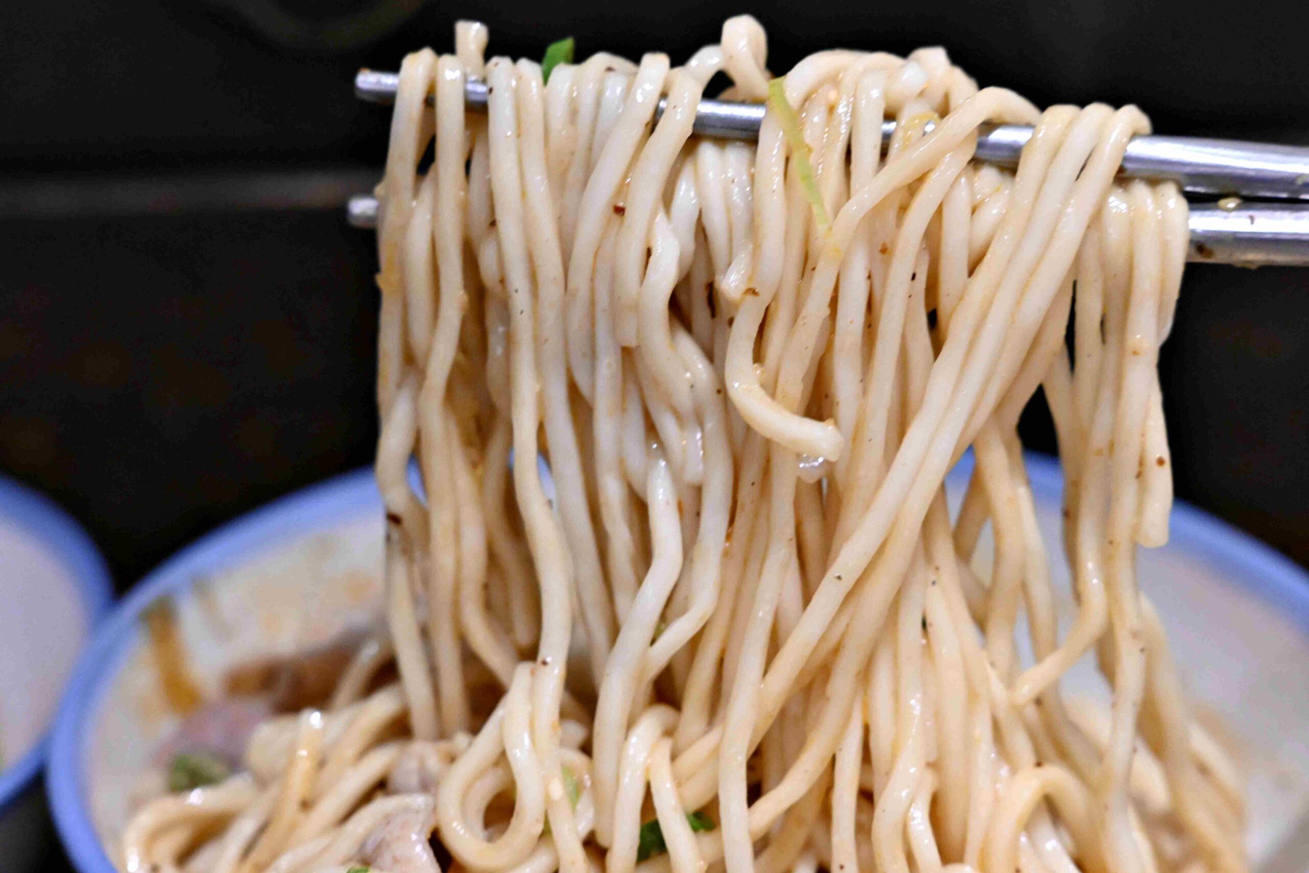 【南京復興美食】遼寧夜市必吃蘭芳麵食館，花椒麵香麻不辣、紅油抄手超涮嘴！(菜單) @厚片嘴角帶便當