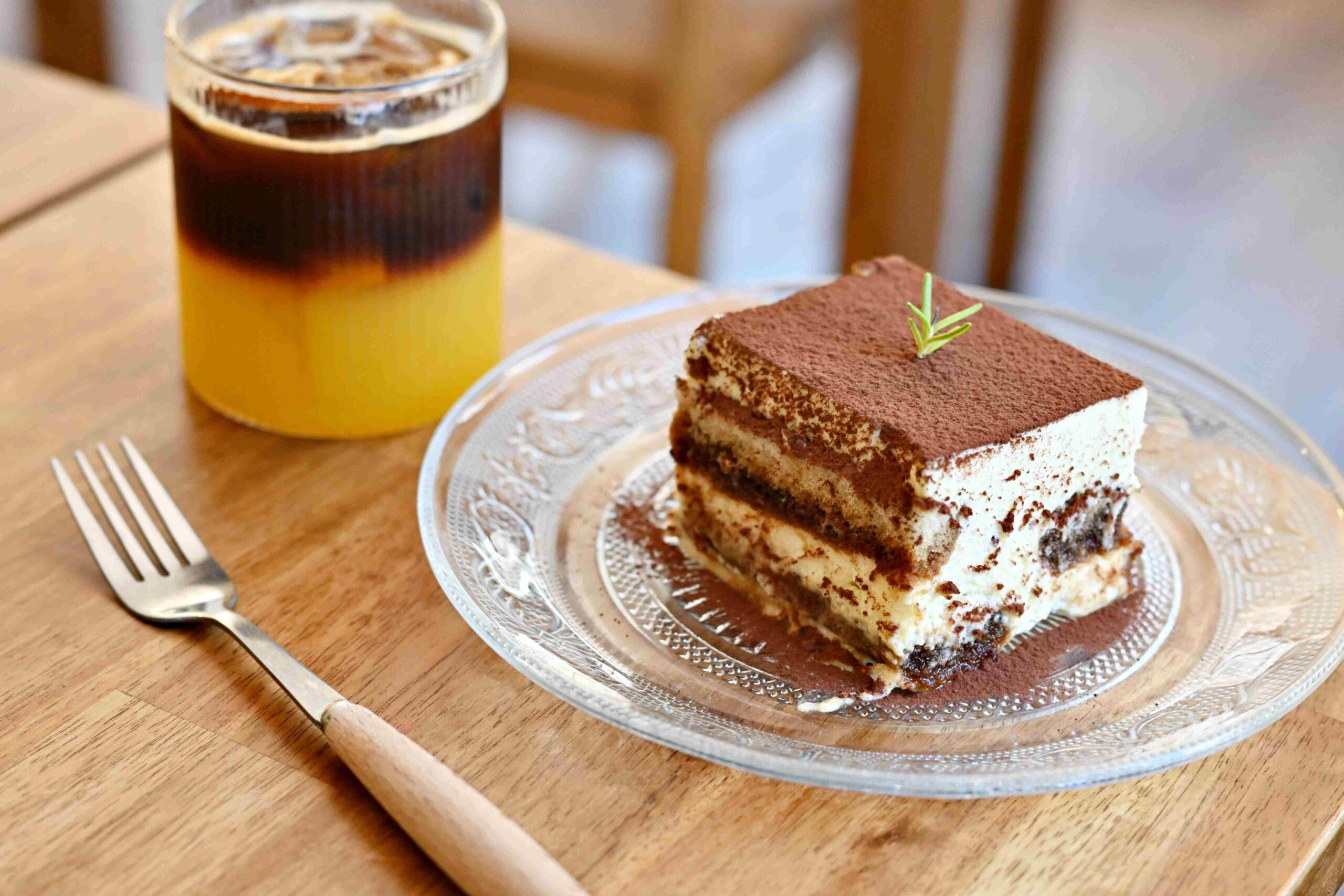【新店美食】Butter Cake Café 奶油蛋糕咖啡廳，裝潢美、甜點超好吃(菜單) @厚片嘴角帶便當