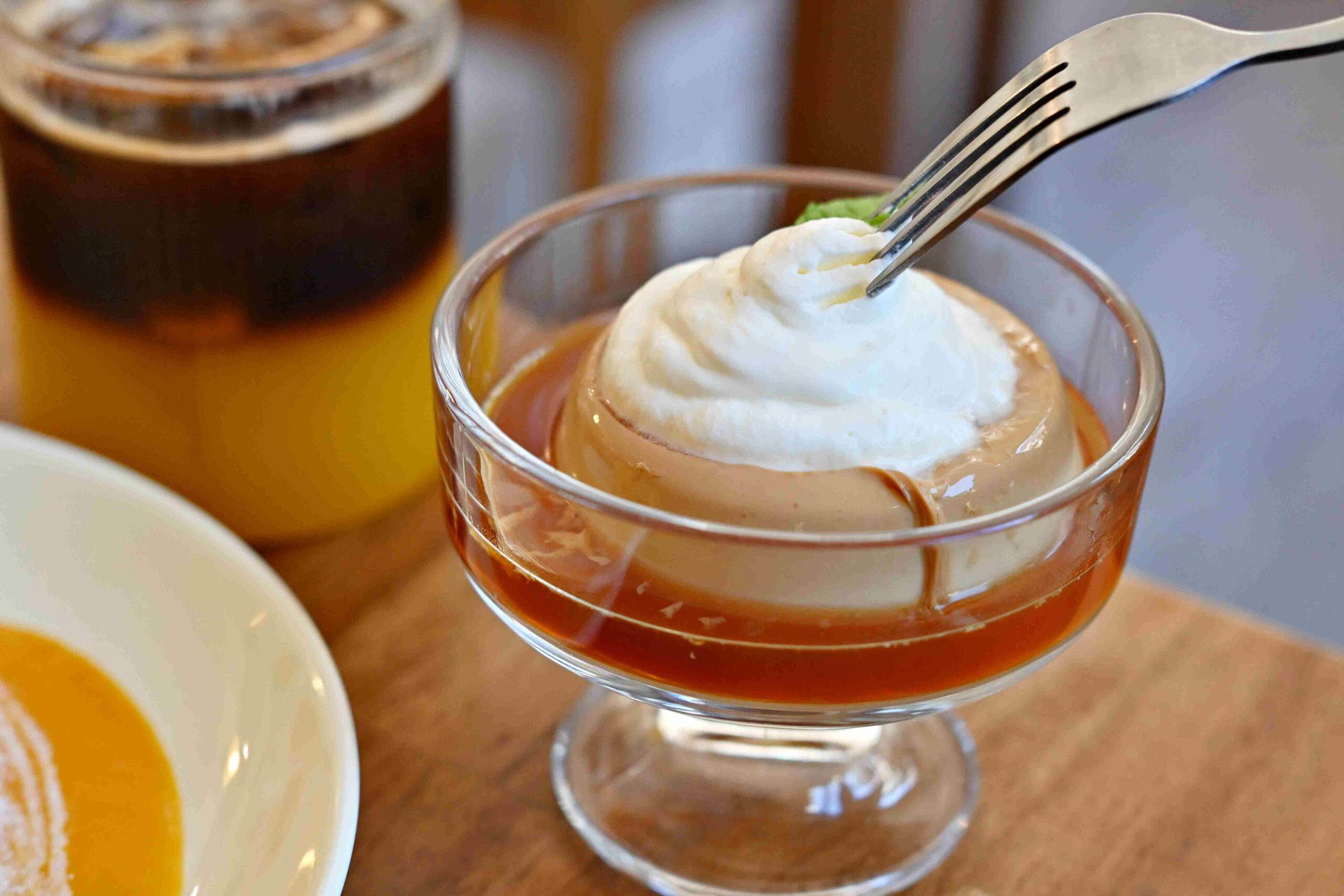 【新店美食】Butter Cake Café 奶油蛋糕咖啡廳，裝潢美、甜點超好吃(菜單) @厚片嘴角帶便當