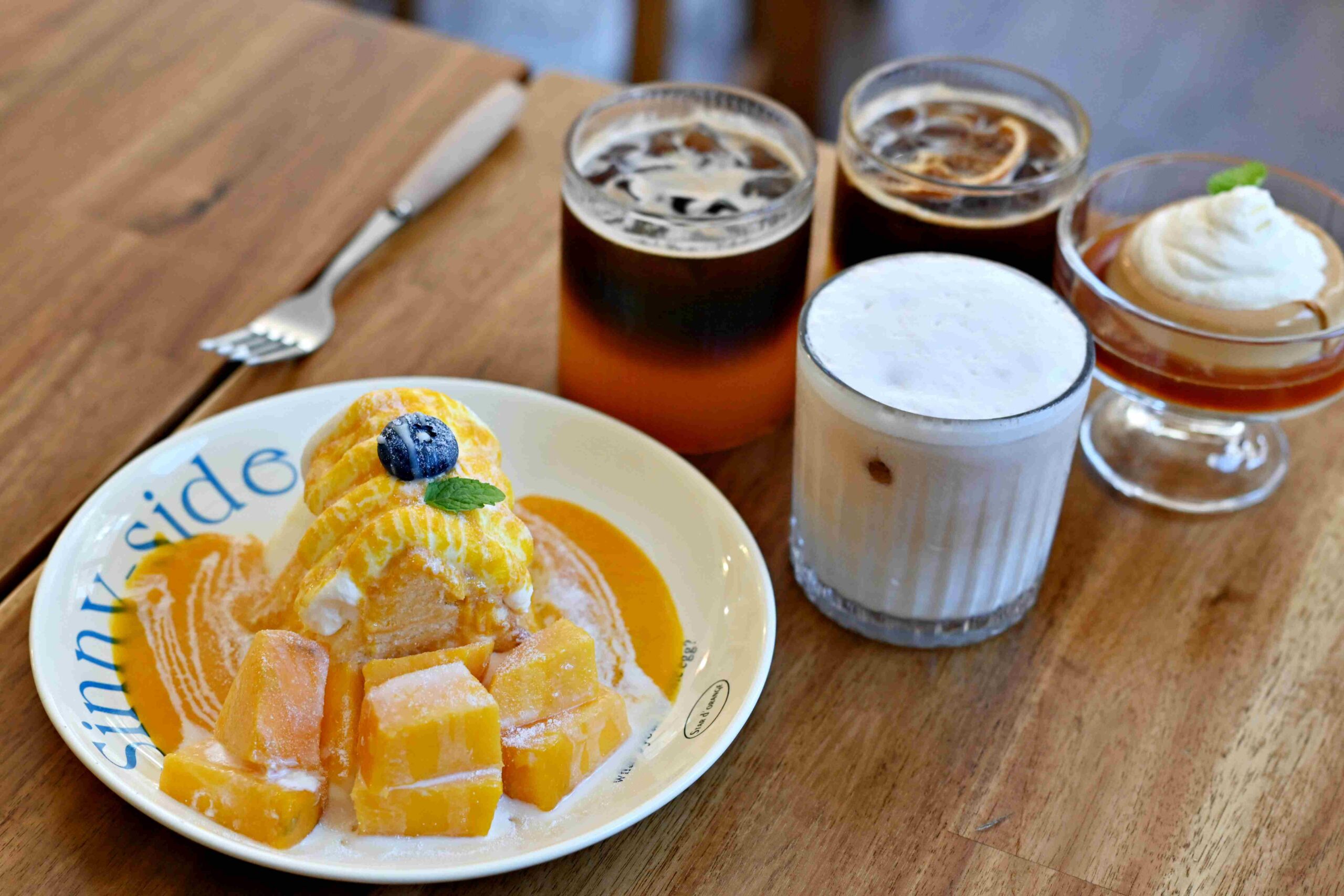 【新店美食】Butter Cake Café 奶油蛋糕咖啡廳，裝潢美、甜點超好吃(菜單) @厚片嘴角帶便當