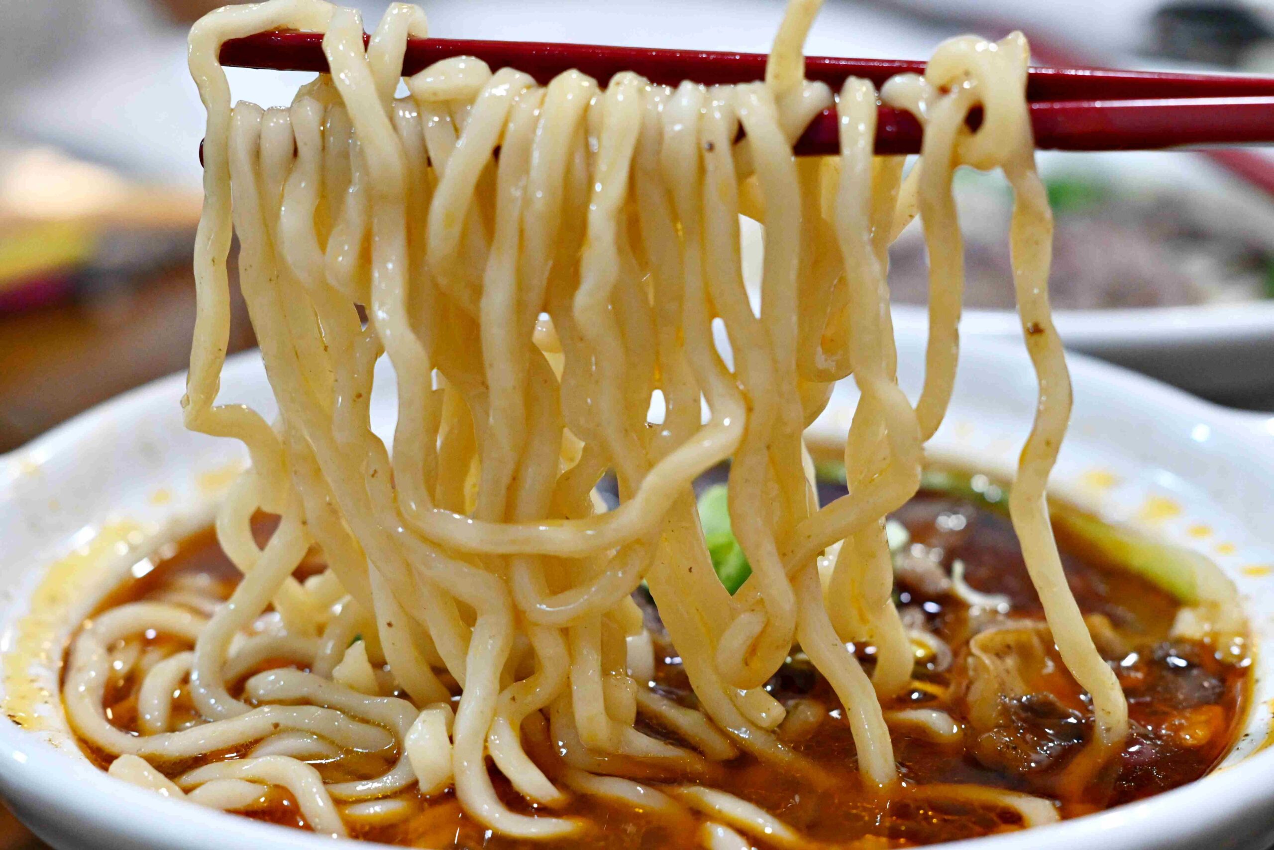 【國父紀念館美食】清真中國牛肉麵食館｜米其林連續推薦的魔力(菜單) @厚片嘴角帶便當