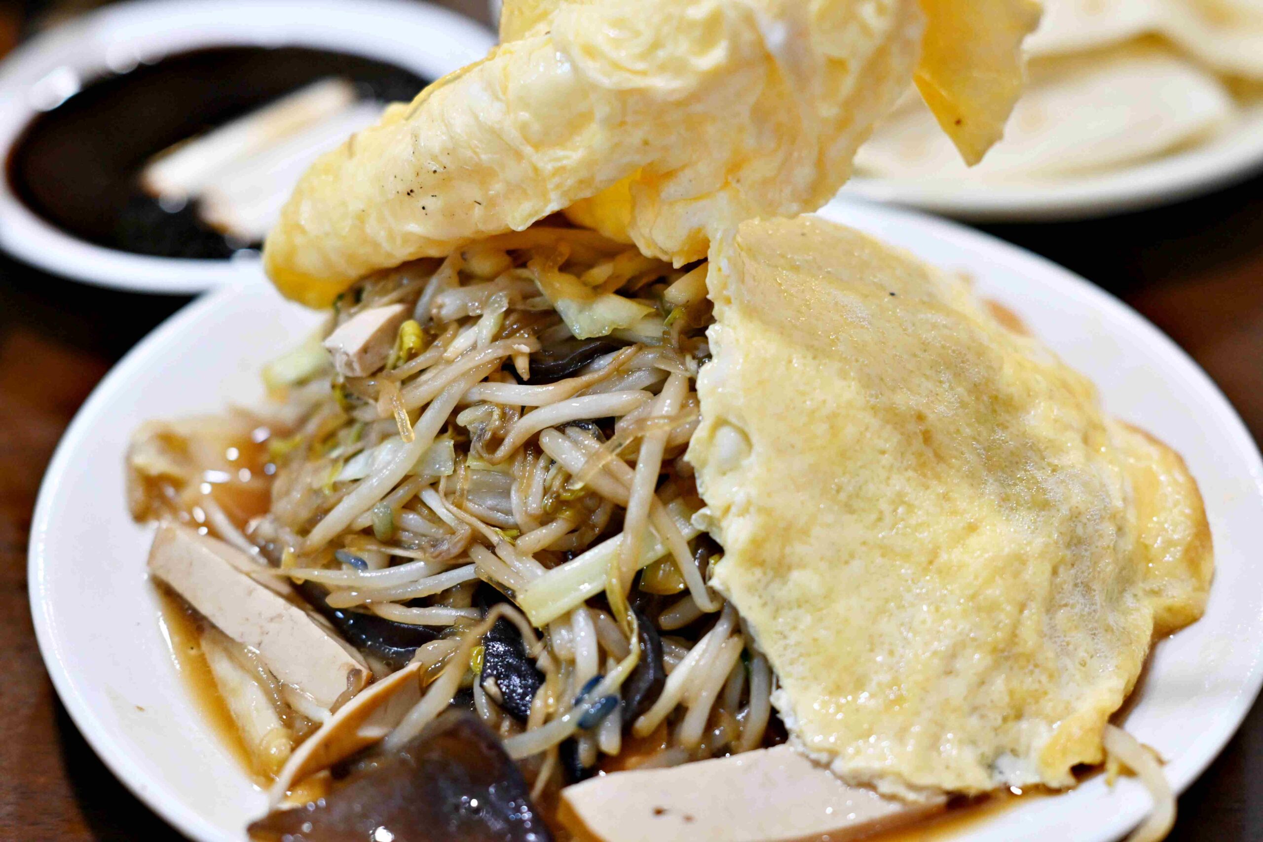 【國父紀念館美食】清真中國牛肉麵食館｜米其林連續推薦的魔力(菜單) @厚片嘴角帶便當