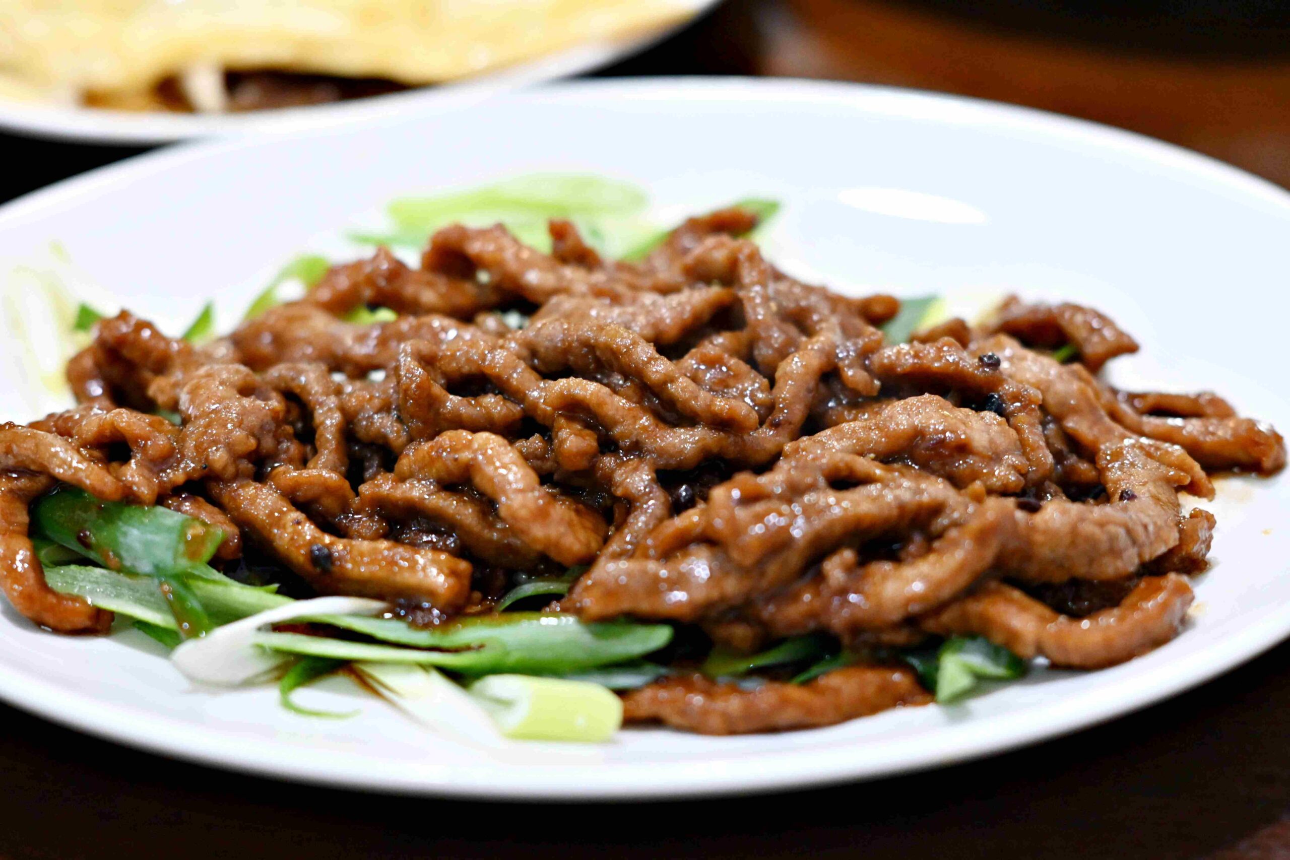 【國父紀念館美食】清真中國牛肉麵食館｜米其林連續推薦的魔力(菜單) @厚片嘴角帶便當