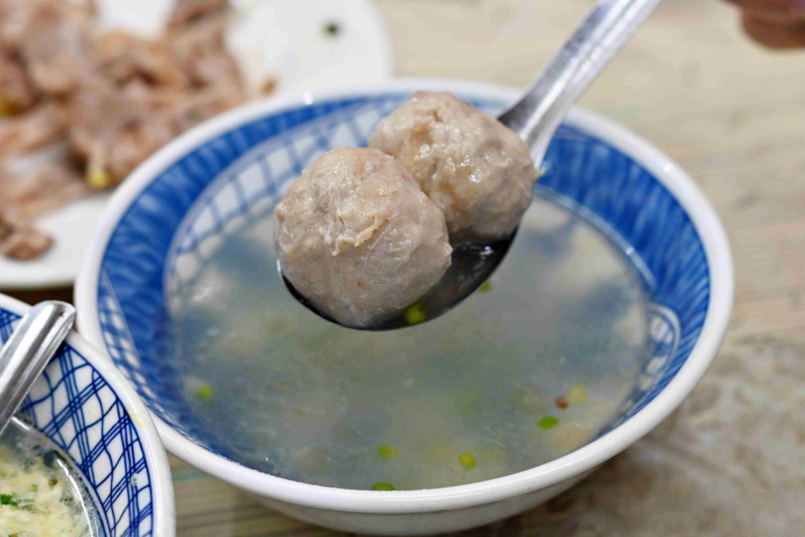 【三重美食】三兄弟麵攤：隱藏在大同北路巷弄的在地人麵店(菜單) @厚片嘴角帶便當