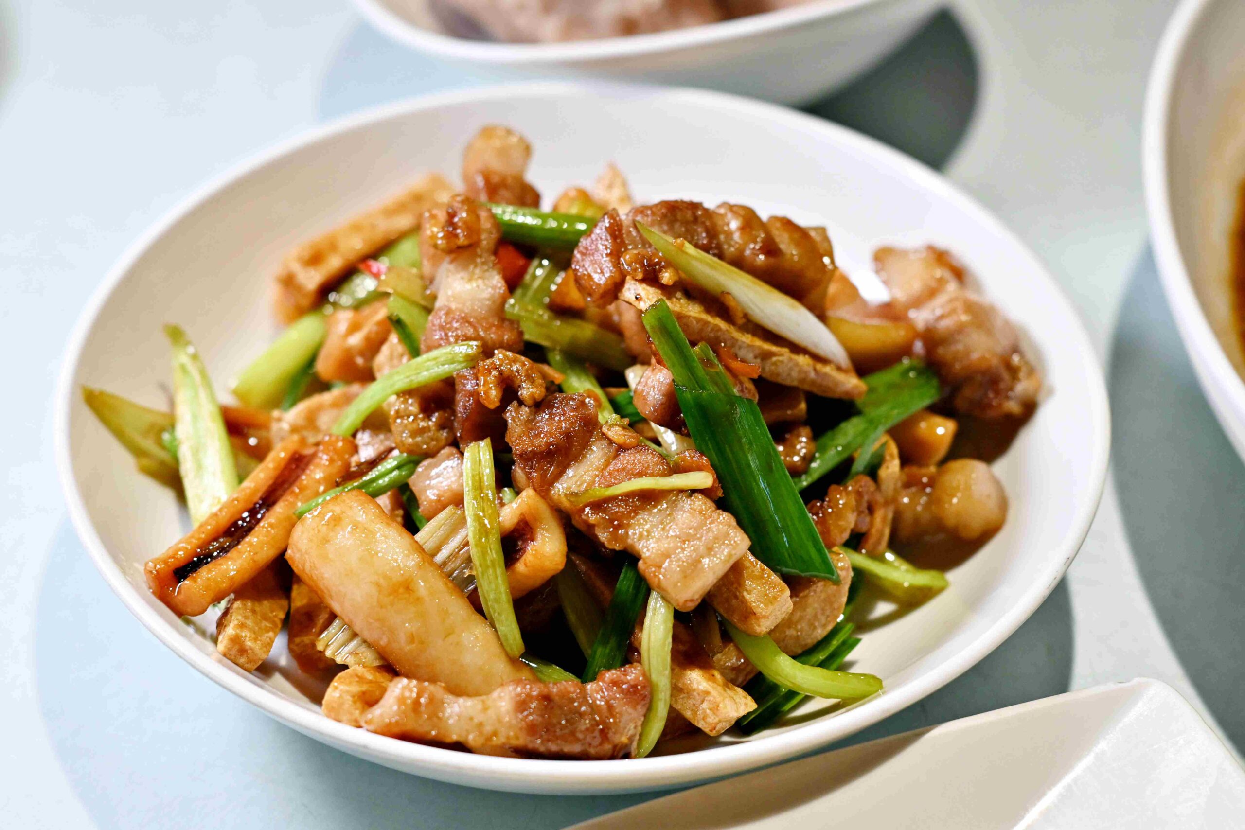 【泰山美食】撈月麵館｜手作麵疙瘩專門店，隱藏版排隊名店推薦（附菜單） @厚片嘴角帶便當