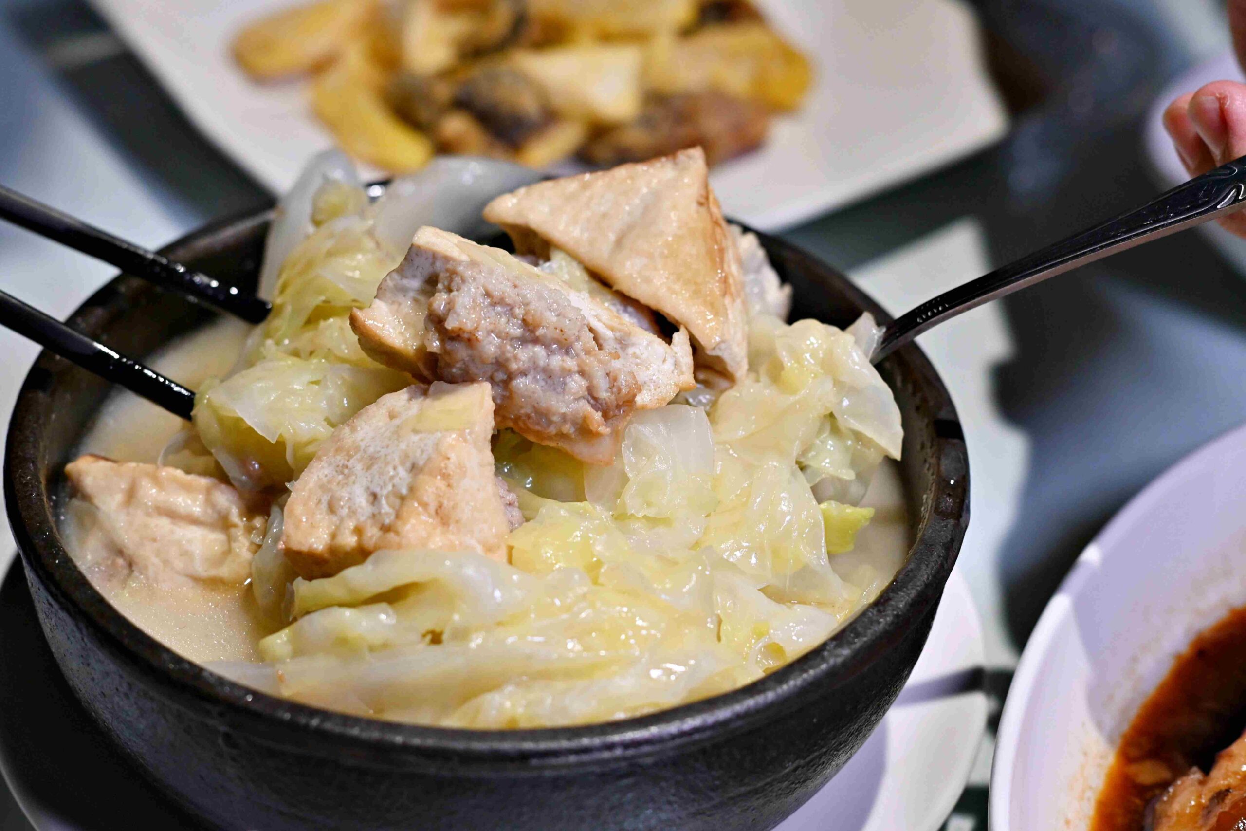 【永和美食】《客家小館》聚餐首選，米其林必比登推薦必吃(菜單) @厚片嘴角帶便當
