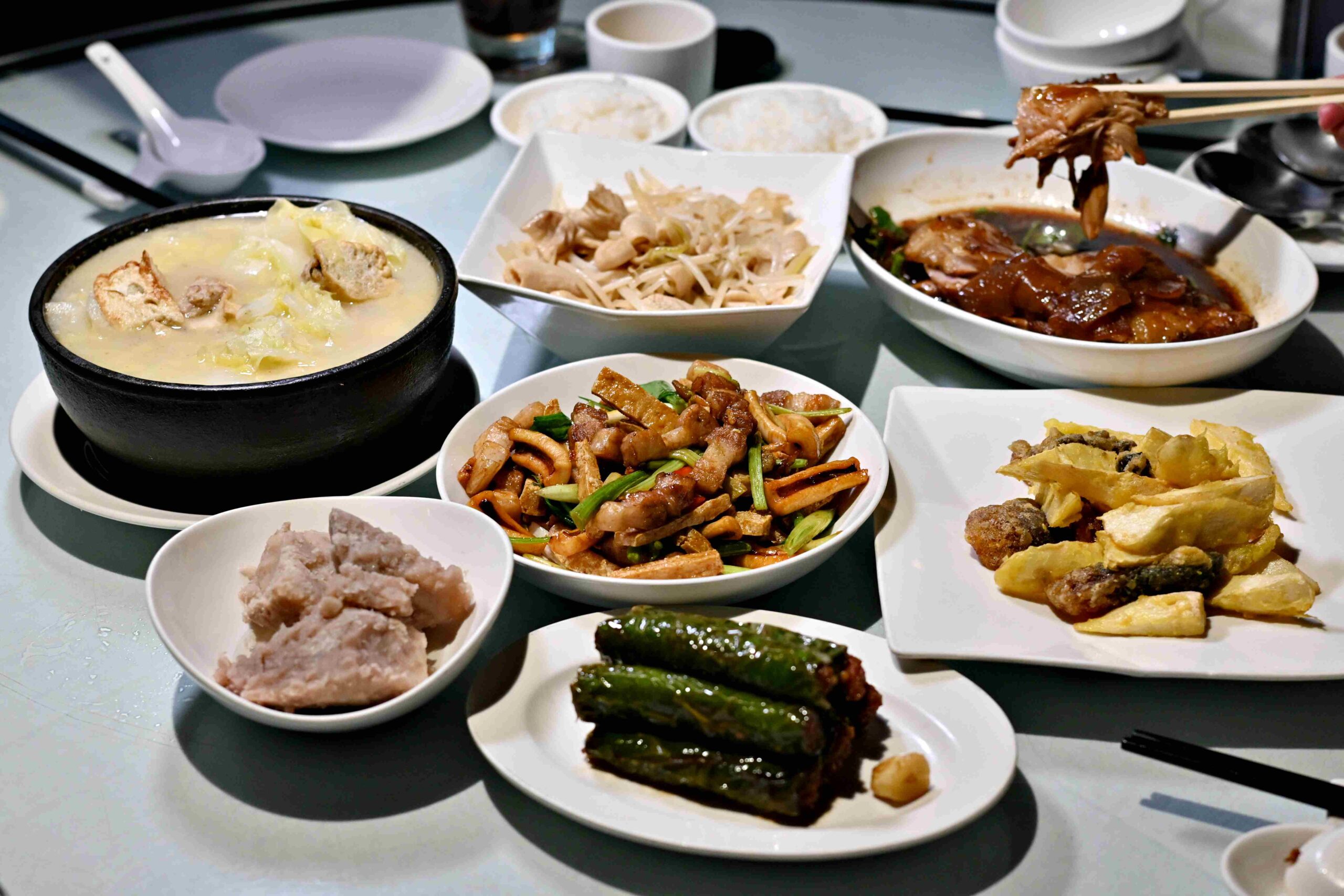 【永和美食】《客家小館》聚餐首選，米其林必比登推薦必吃(菜單) @厚片嘴角帶便當