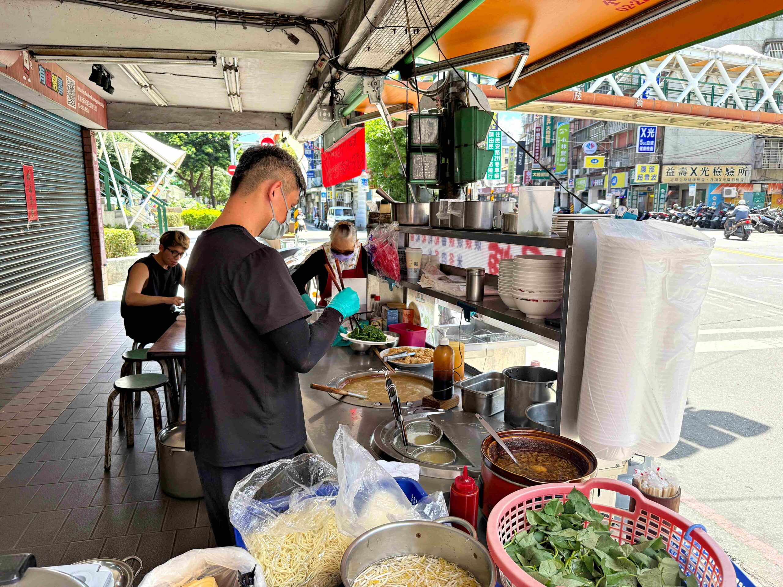 【新莊美食】台南土魠魚羹，被封雙北第一名(菜單) @厚片嘴角帶便當