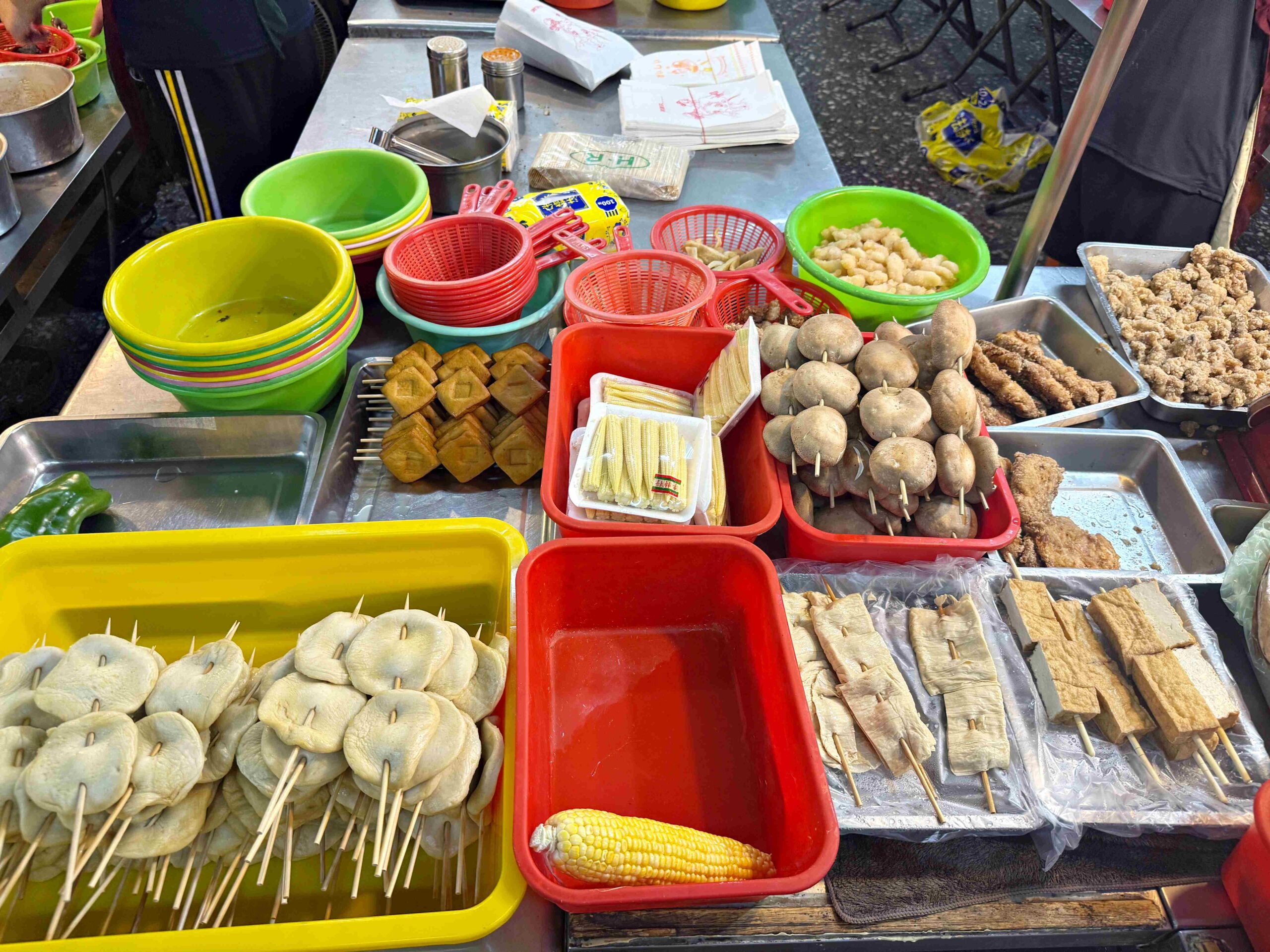 【新莊美食】新莊後港炭烤鷄排，烤雞排+串串全制霸(菜單) @厚片嘴角帶便當