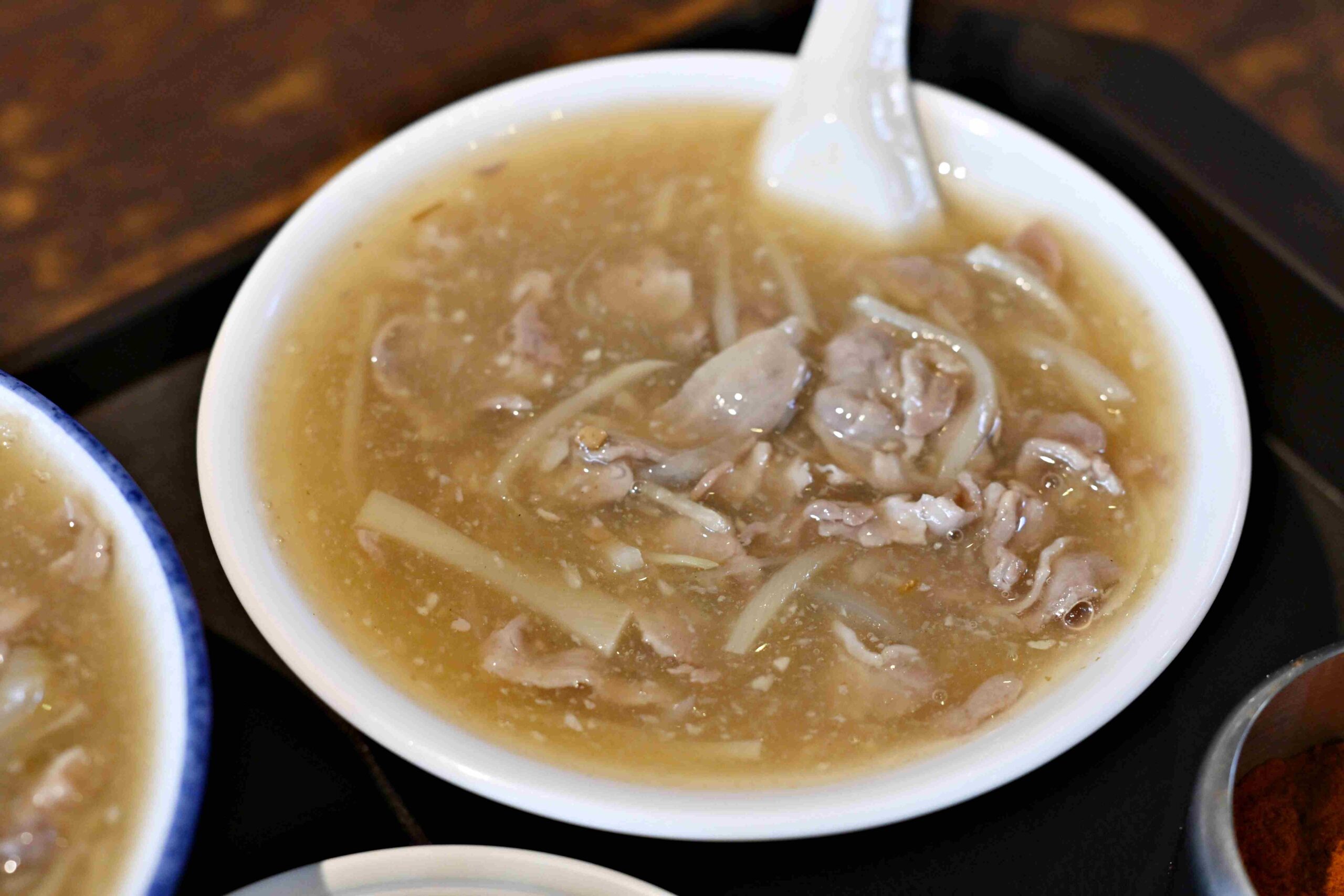 【新店美食】新店北鴨鴨肉羹，羽球金牌國手也愛的在地傳奇美味推薦(菜單) @厚片嘴角帶便當