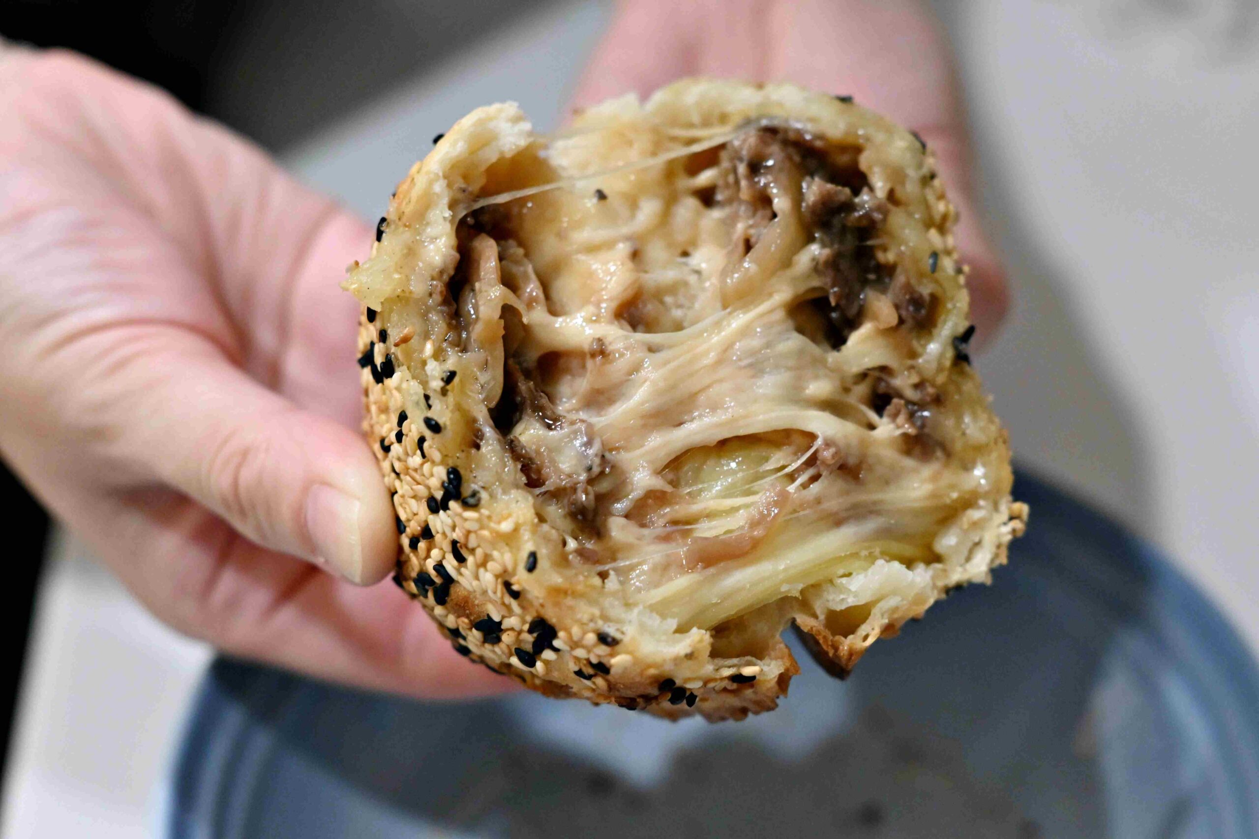 【永和美食】丞祖胡椒餅-新北永和店，外送下午茶人氣王，爆餡爆汁推薦(菜單) @厚片嘴角帶便當