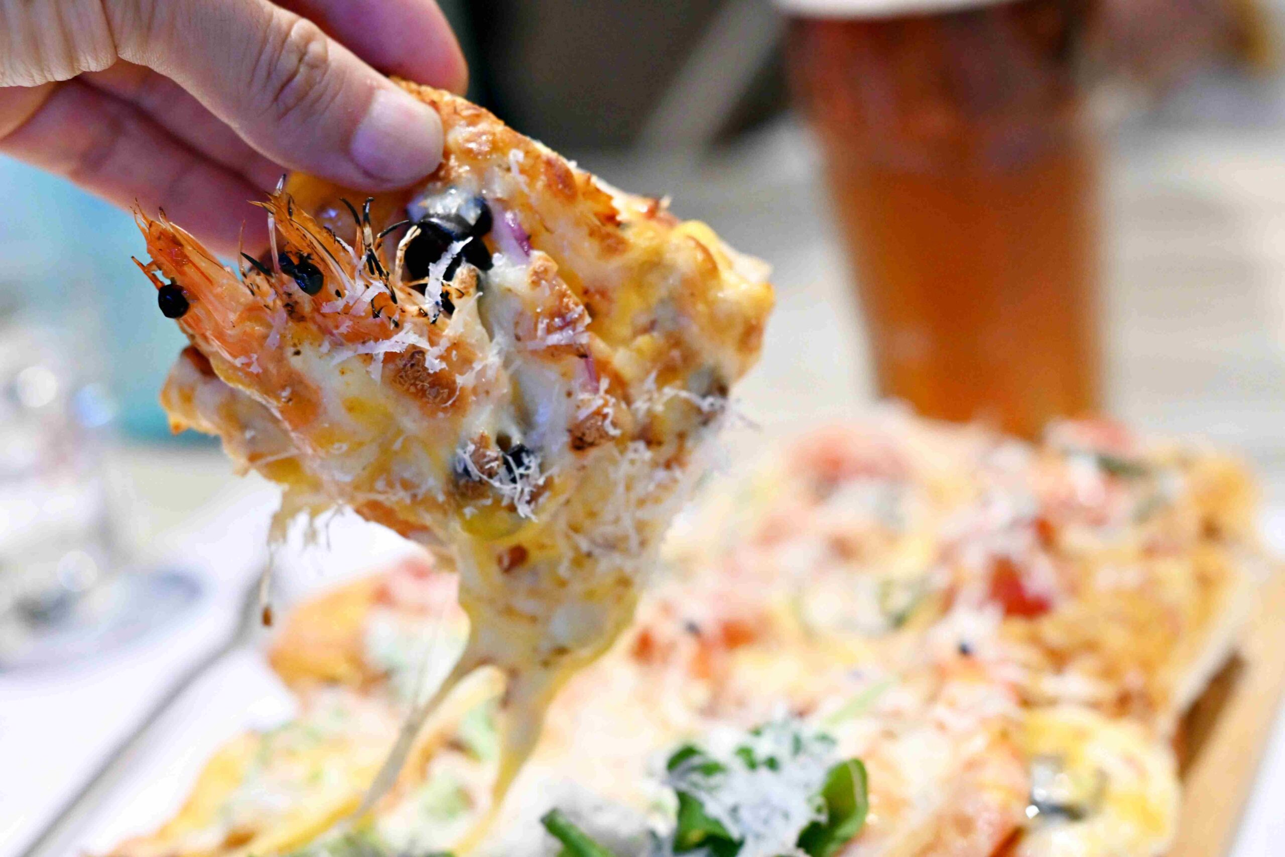 【陽明山美食】阿緹卡Pizza專賣店，歐美擺飾氛圍+厚實羅馬披薩太滿足推薦(菜單) @厚片嘴角帶便當