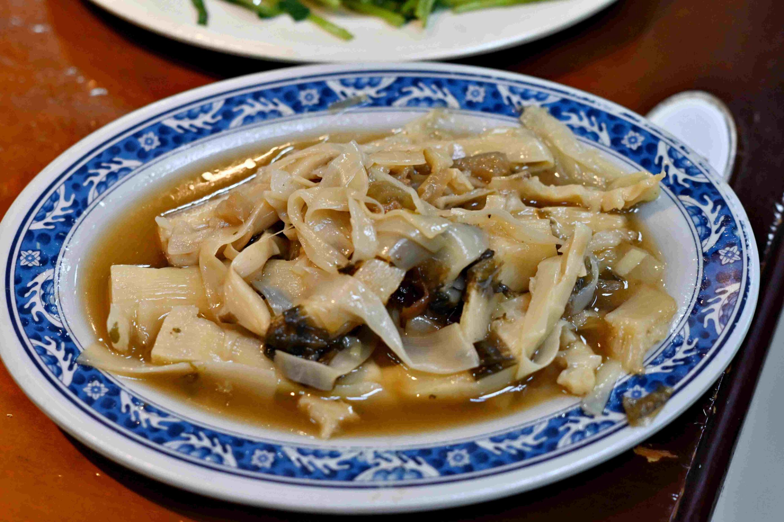 【西門美食】金滿園，排骨雞腿都好吃，炒飯是亮點推薦(菜單) @厚片嘴角帶便當