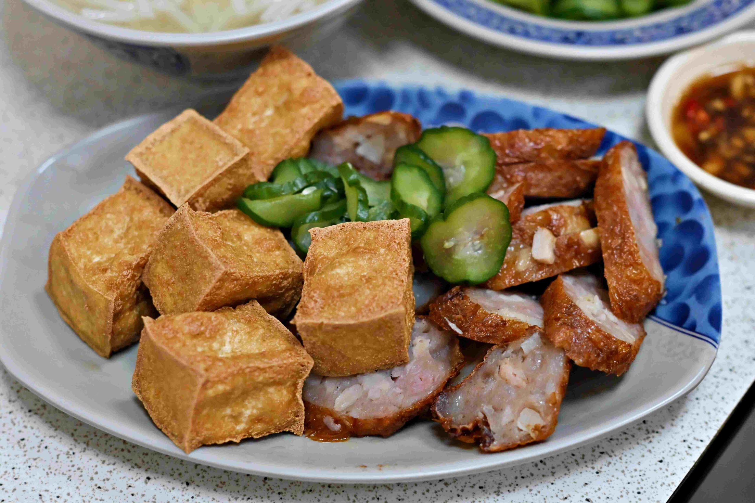【新莊美食】鹹粥/米粉湯，隱藏版無名銅板價小吃店推薦(菜單) @趙先生吃飯