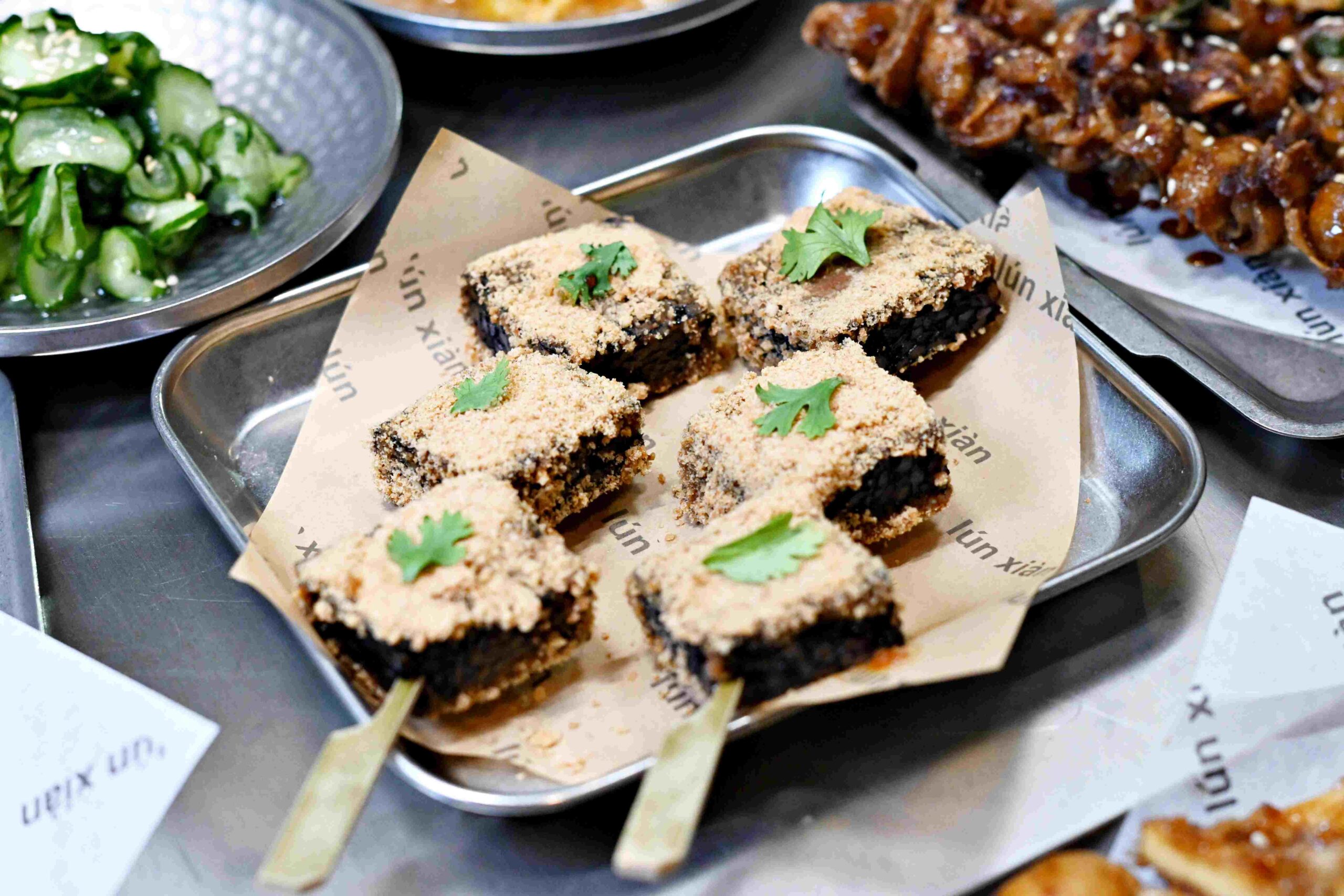 【東區美食】淪陷串酒社，串燒不貴還可以吃到夜市小吃推薦(菜單) @厚片嘴角帶便當