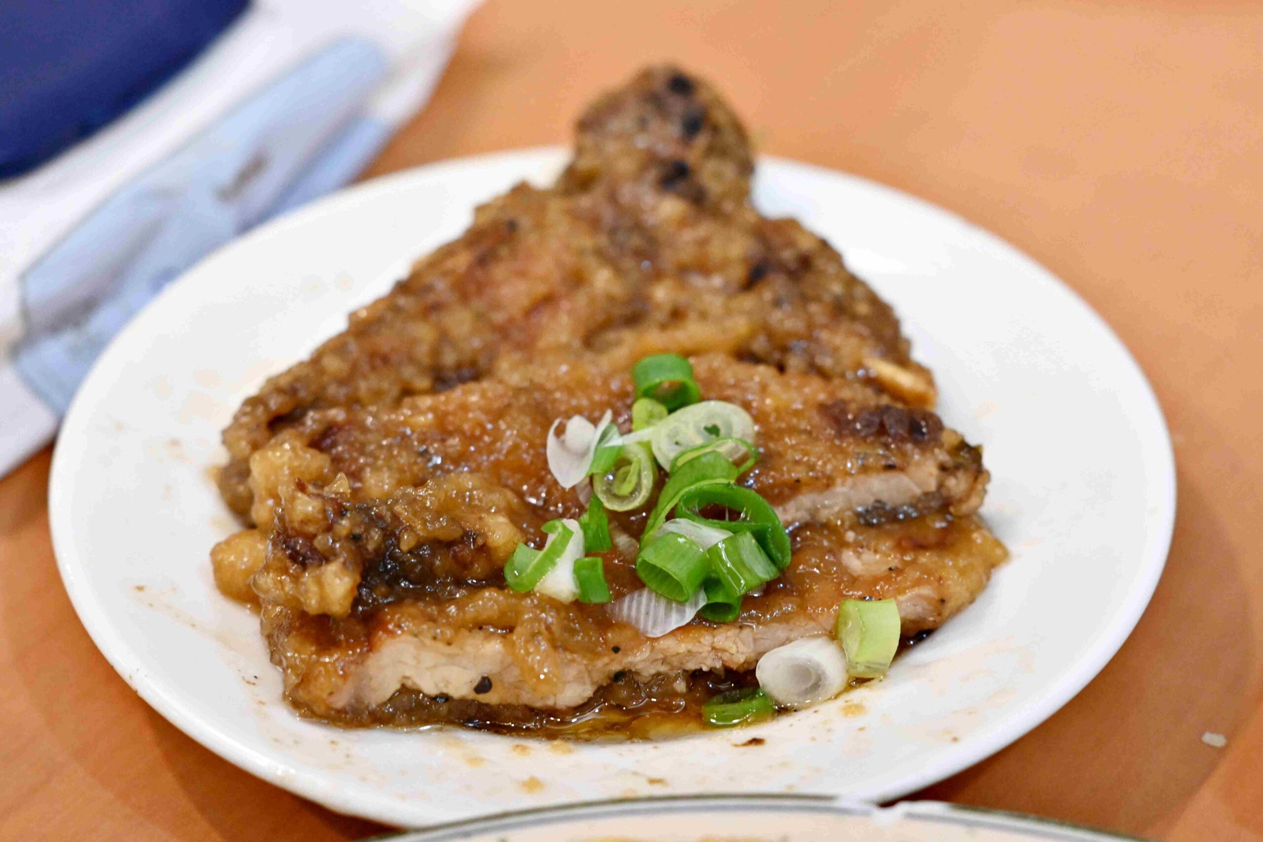 【新莊美食】小本經營爆紅！主廚出身鼎泰豐，平價高質感中式麵飯小館(菜單) @厚片嘴角帶便當