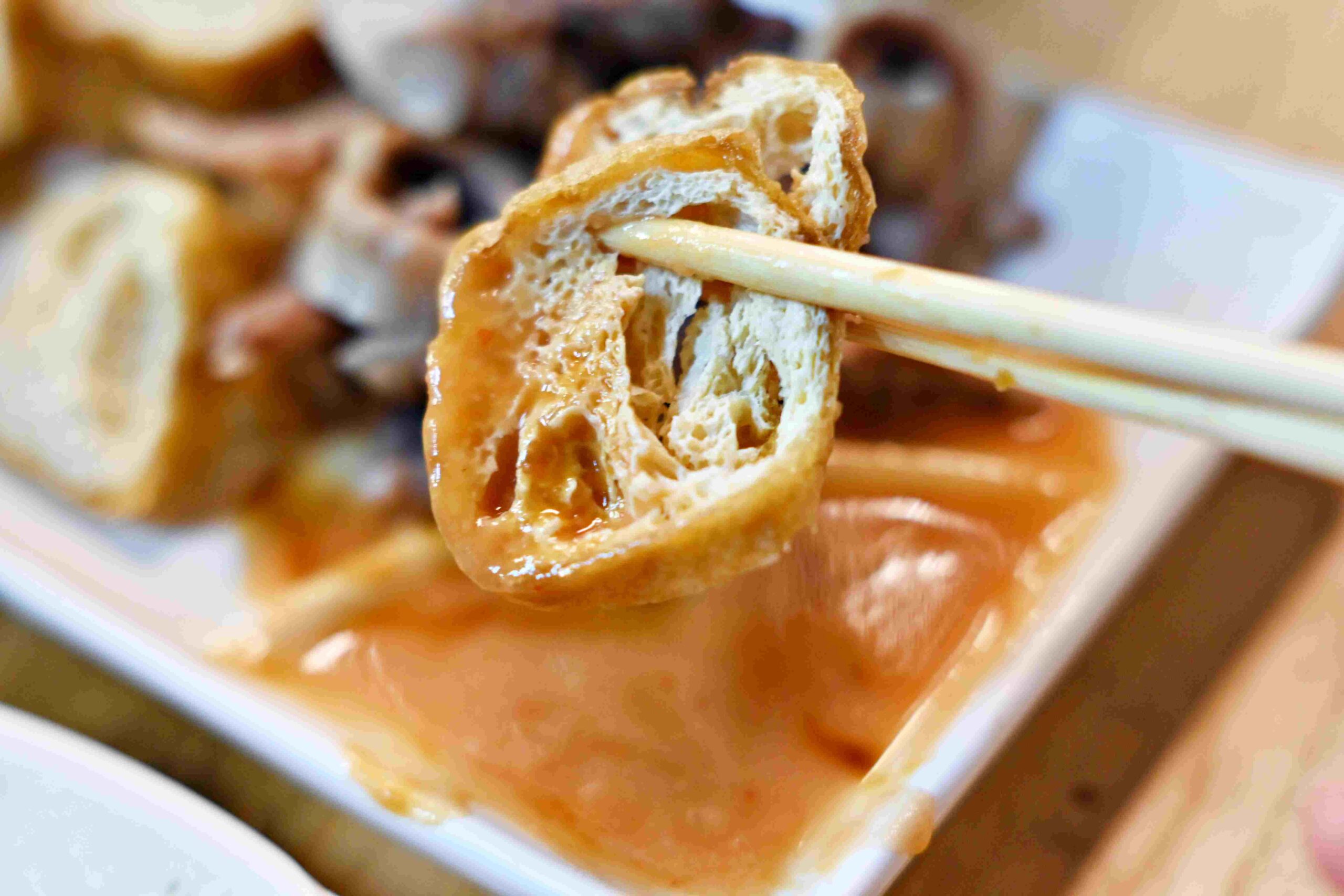 【宜蘭美食】火生餛飩麵店，餛飩湯 30 元超佛！在地人從小吃到大推薦(菜單) @厚片嘴角帶便當