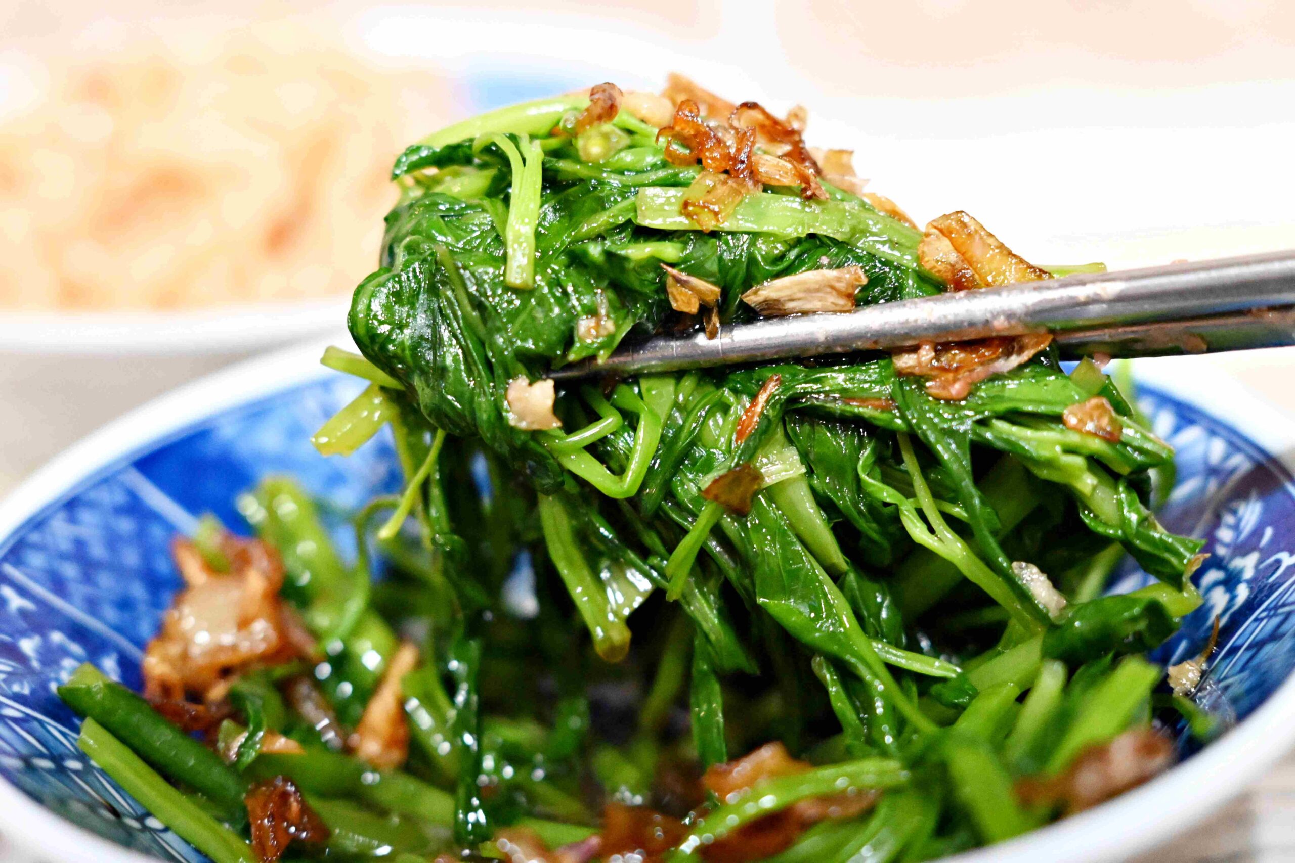 【新莊美食】閹豬切仔麵｜八十年老店必吃紅燒肉+粉紅醬乾麵推薦(菜單) @厚片嘴角帶便當