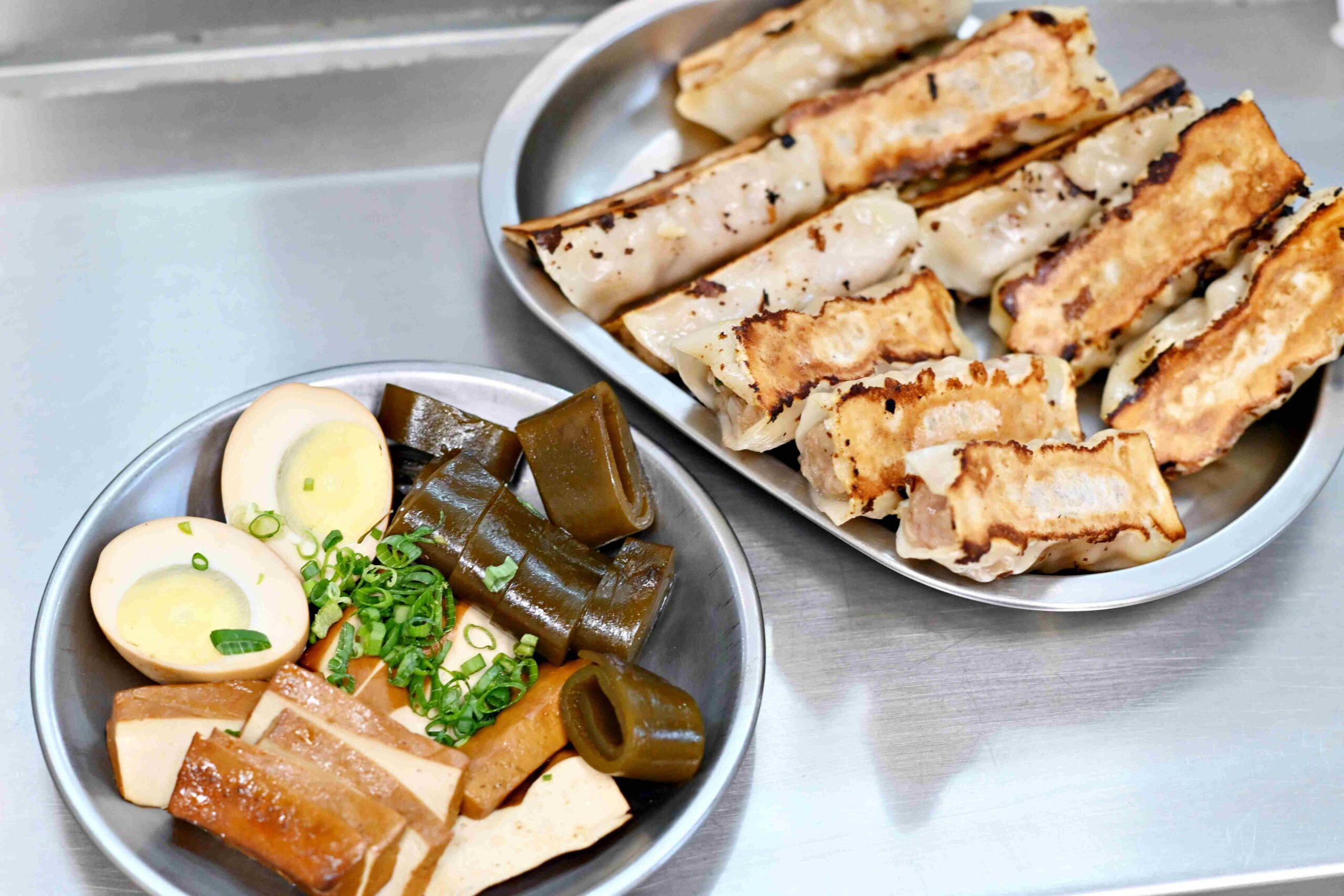 【新莊美食】云享小吃店鍋貼、水餃、抄手全都強到誇張，在地人激推(菜單) @厚片嘴角帶便當
