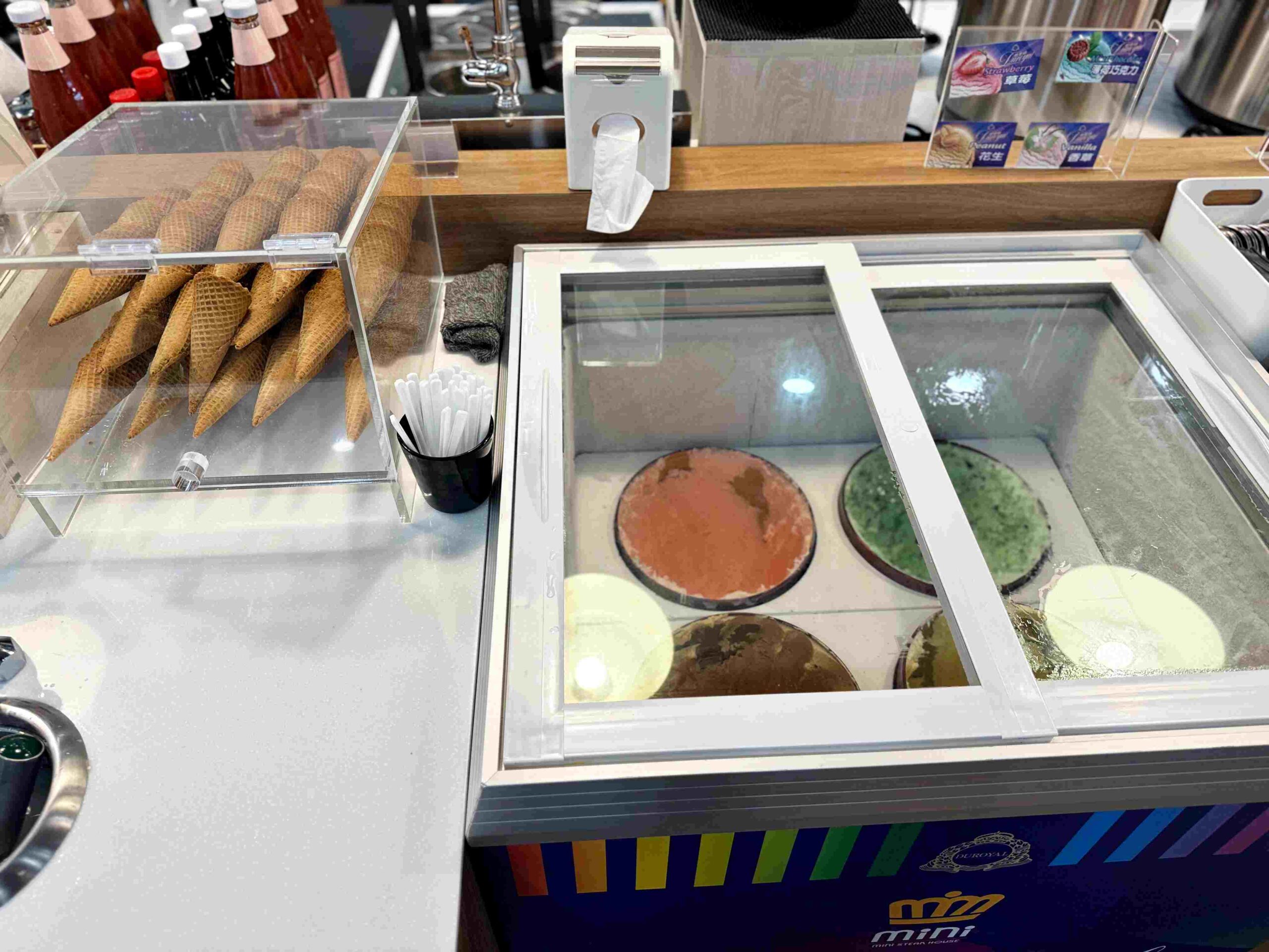 【新莊美食】孫東寶台式牛排 PLUS：300 元主餐＋自助吧吃到飽，CP值爆炸推薦(附菜單) @厚片嘴角帶便當