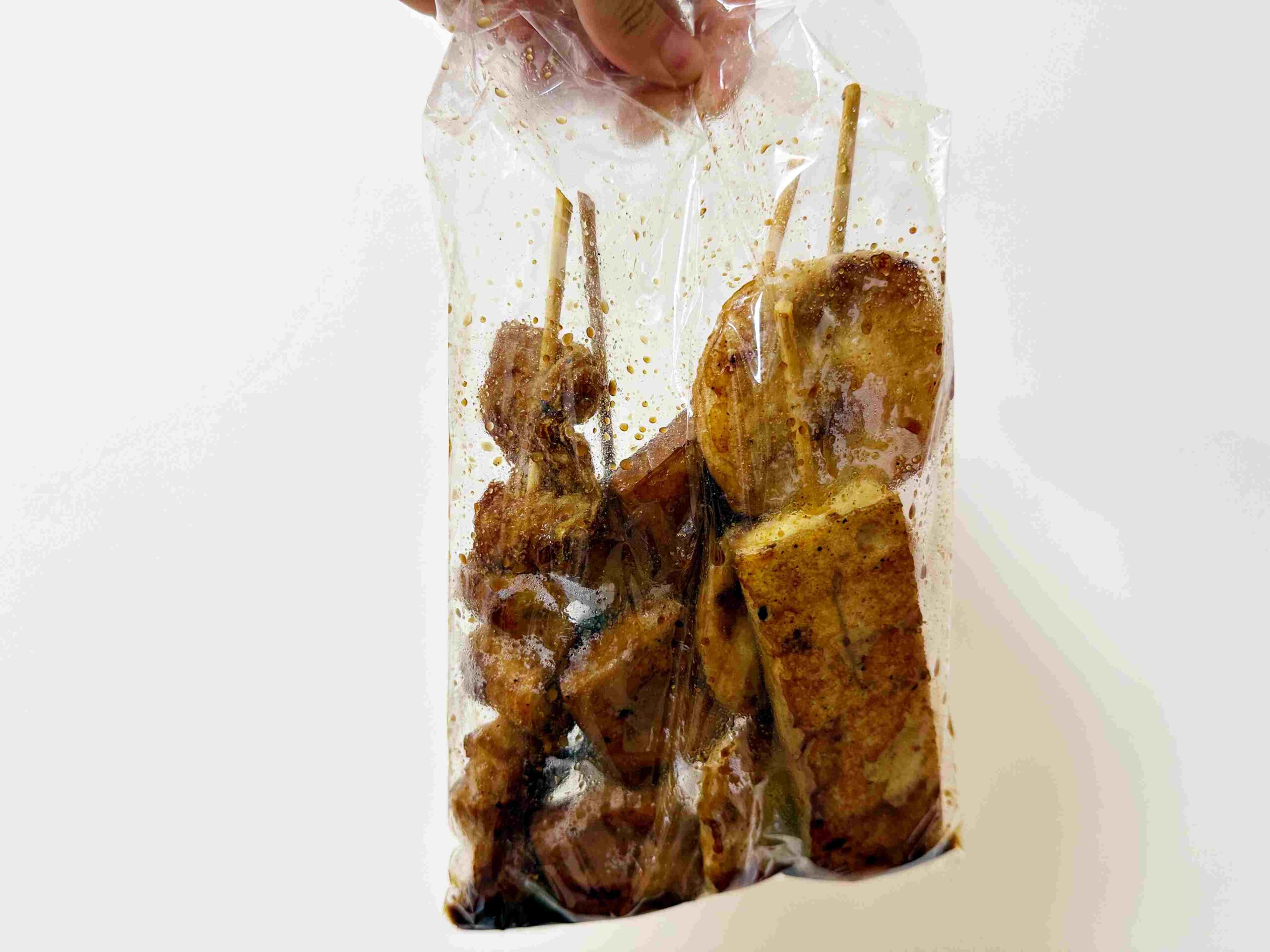 【新莊美食】洪記碳烤，新莊人氣炭烤店，醬料超強推薦(菜單) @厚片嘴角帶便當