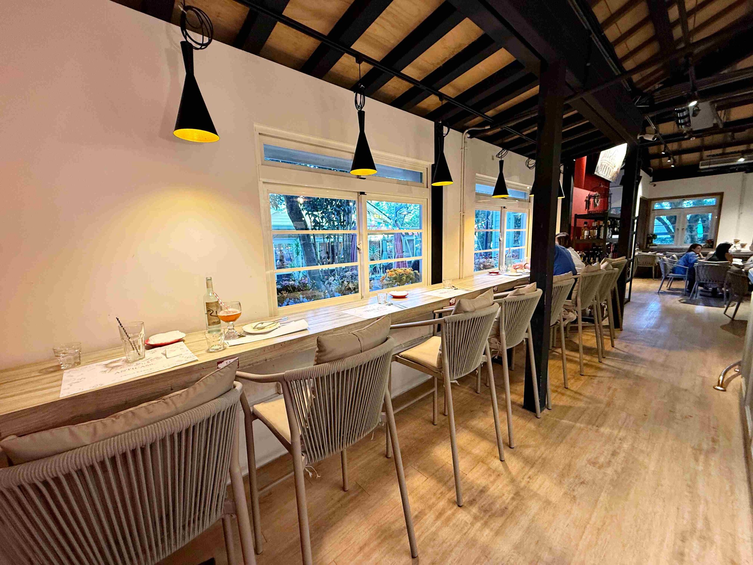 【陽明山美食】阿緹卡Pizza專賣店，歐美擺飾氛圍+厚實羅馬披薩太滿足推薦(菜單) @厚片嘴角帶便當