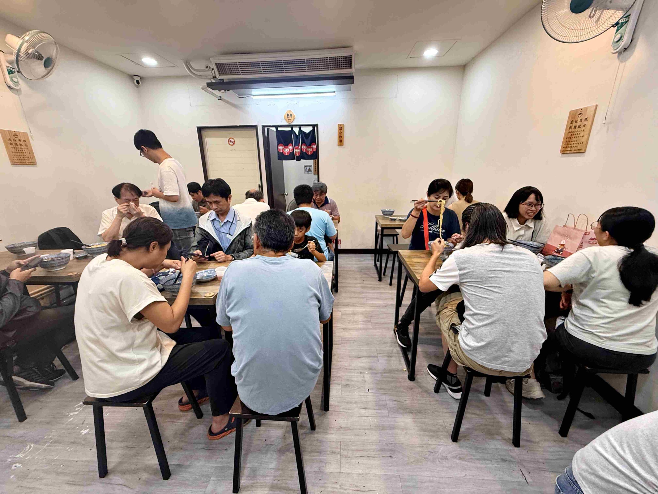 【大同區美食】林記牛肉麵，牛肋條超嫩一碗100元推薦！(菜單) @厚片嘴角帶便當