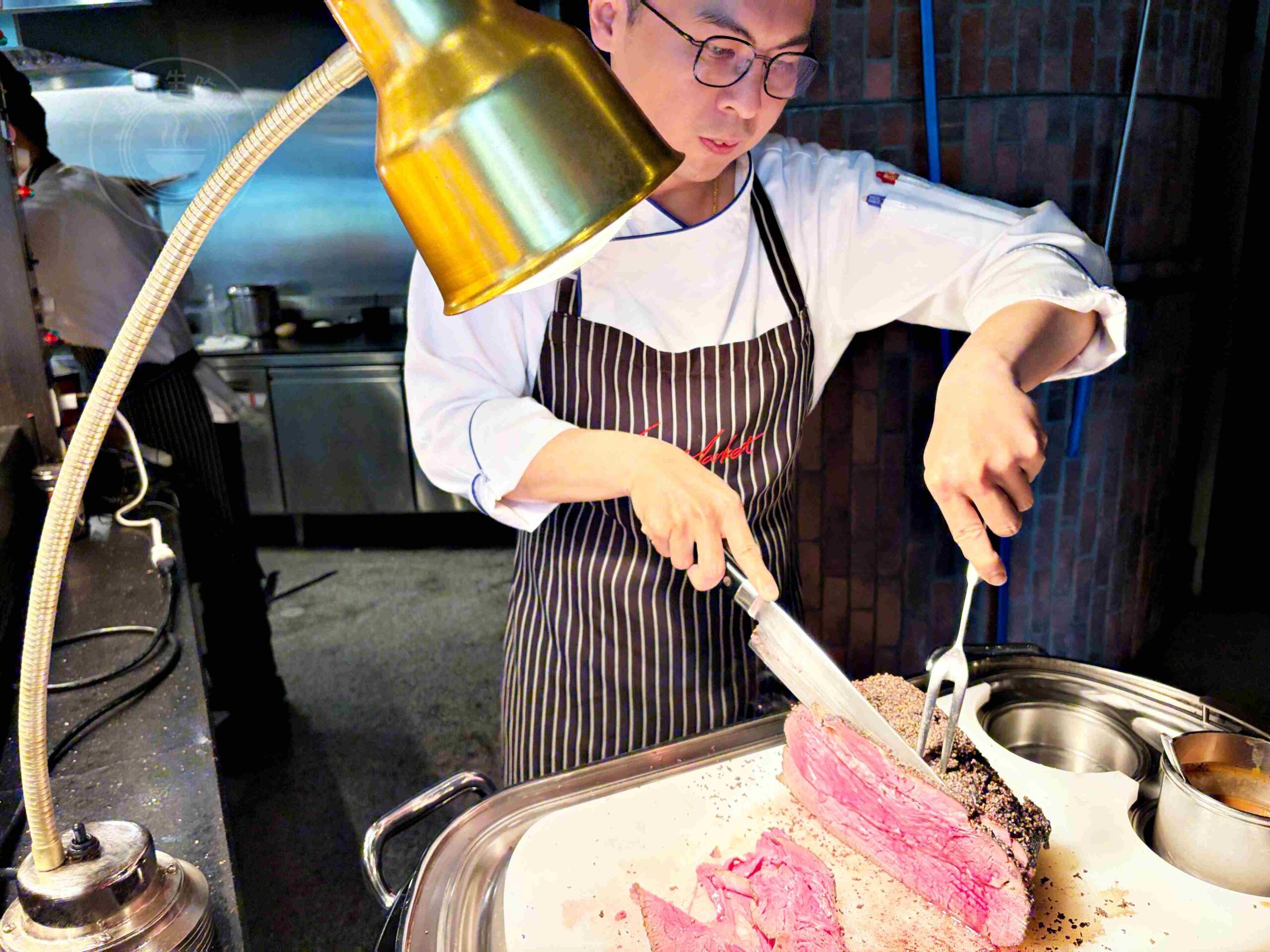 【板橋美食】小潘蛋糕坊，藏在巷弄的超強傳統蛋糕，排隊名產鳳凰酥與起酥蛋糕推薦(菜單) @趙先生吃飯