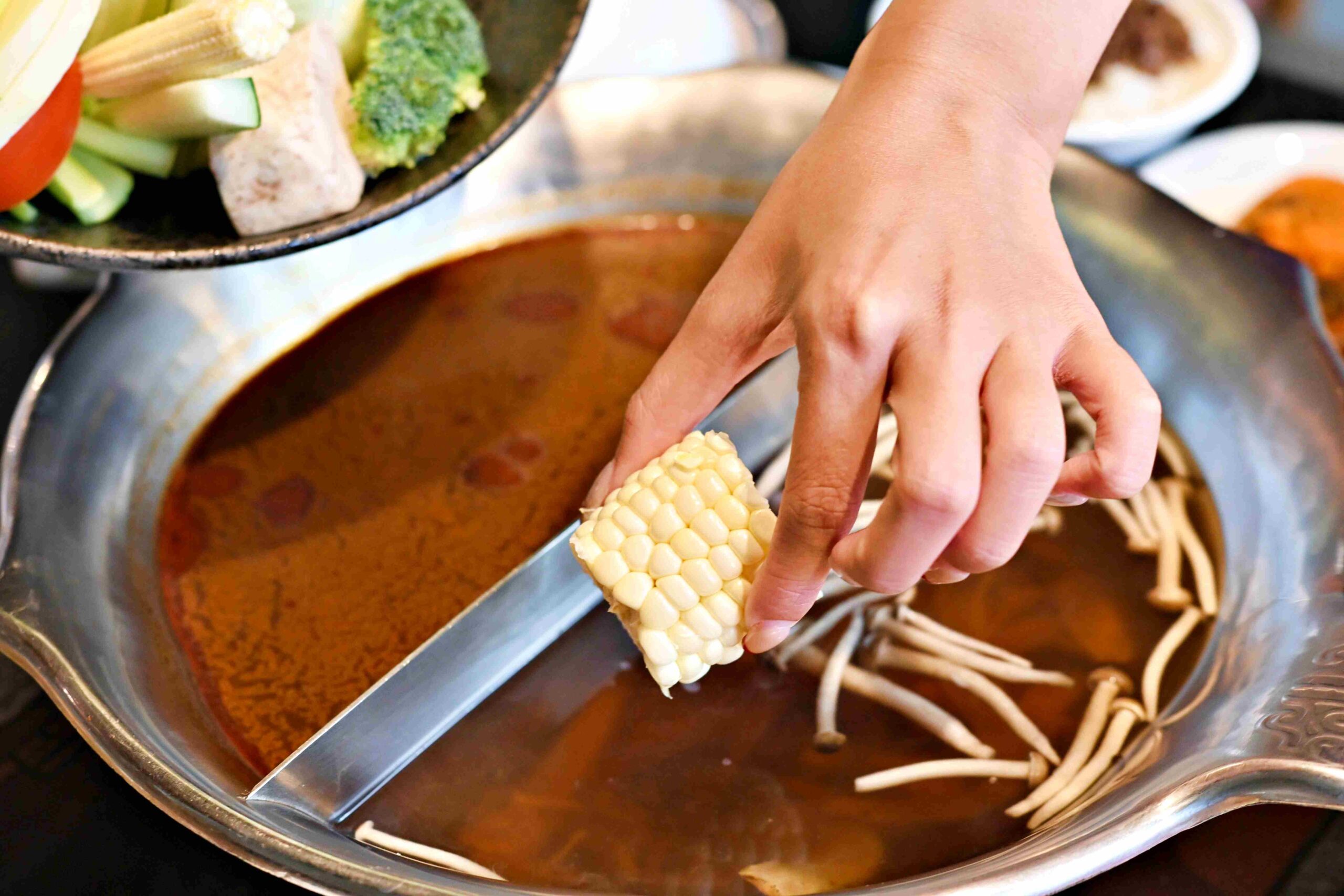 【台北美食】本鼎堂台式漢方麻辣鍋，純天然結合中藥香與麻辣香真的強推薦(菜單) @趙先生吃飯