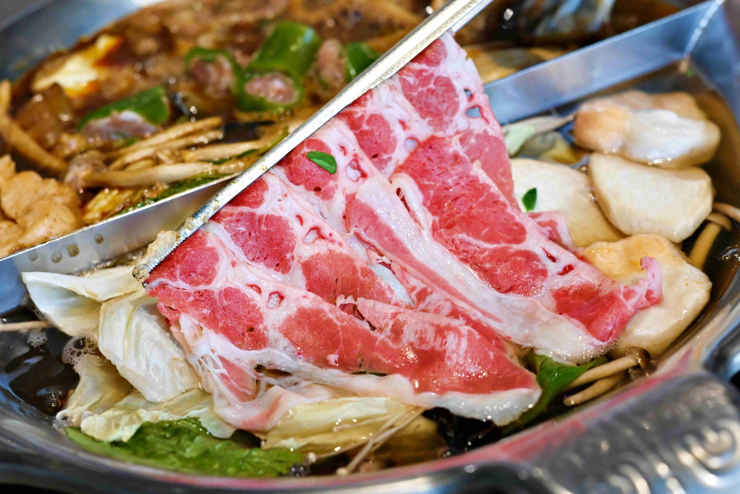 【台北美食】本鼎堂台式漢方麻辣鍋，純天然結合中藥香與麻辣香真的強推薦(菜單) @趙先生吃飯