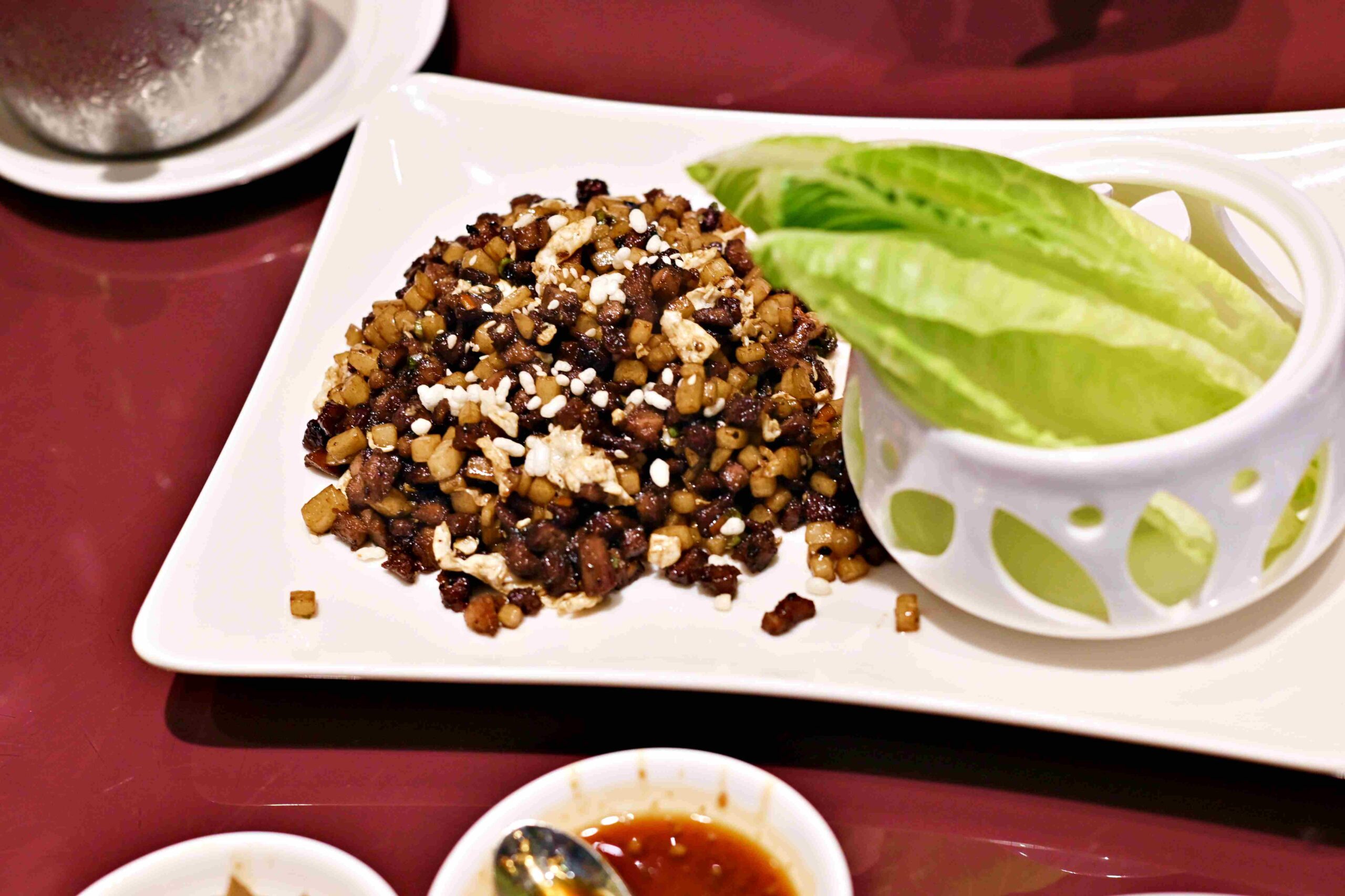 【南港美食】台北最被低估的高級粵菜餐廳！片皮鴨、潮州滷水鵝太驚豔推薦(菜單) @趙先生吃飯