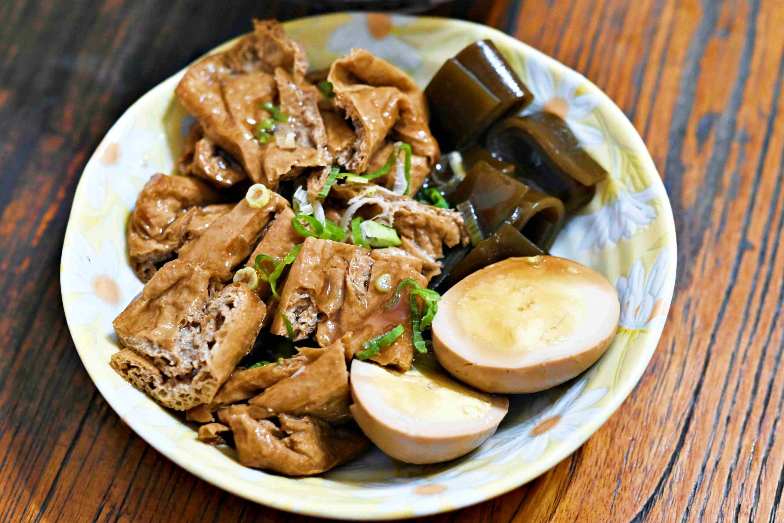 【新莊美食】御私房牛肉麵，19年老字號巷弄牛肉麵，湯頭獨特推薦(菜單)！ @趙先生吃飯