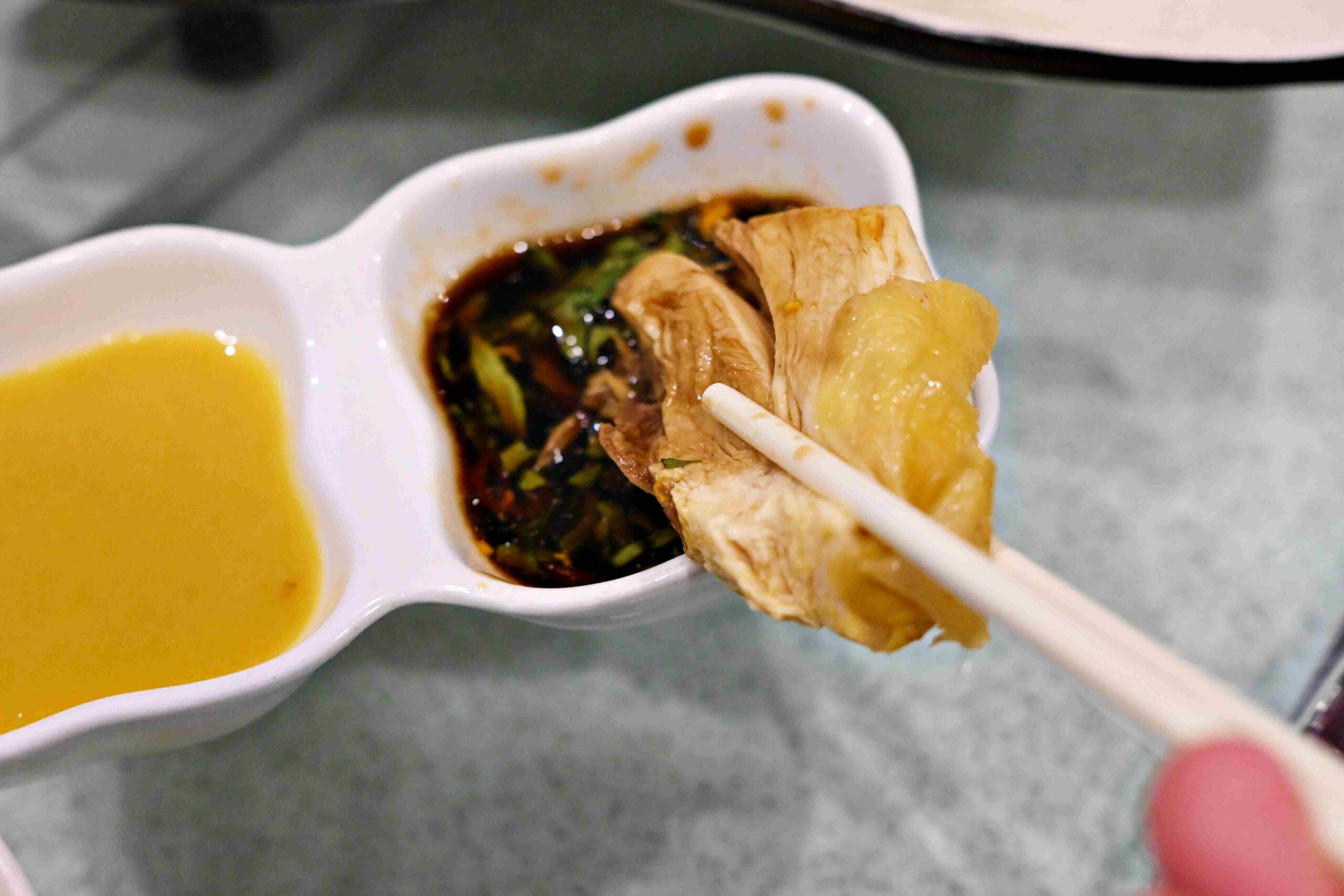 【苗栗美食】雲洞山莊，在雲海裡吃飯的客家餐廳，客家合菜與超美景觀推薦(菜單)！ @趙先生吃飯