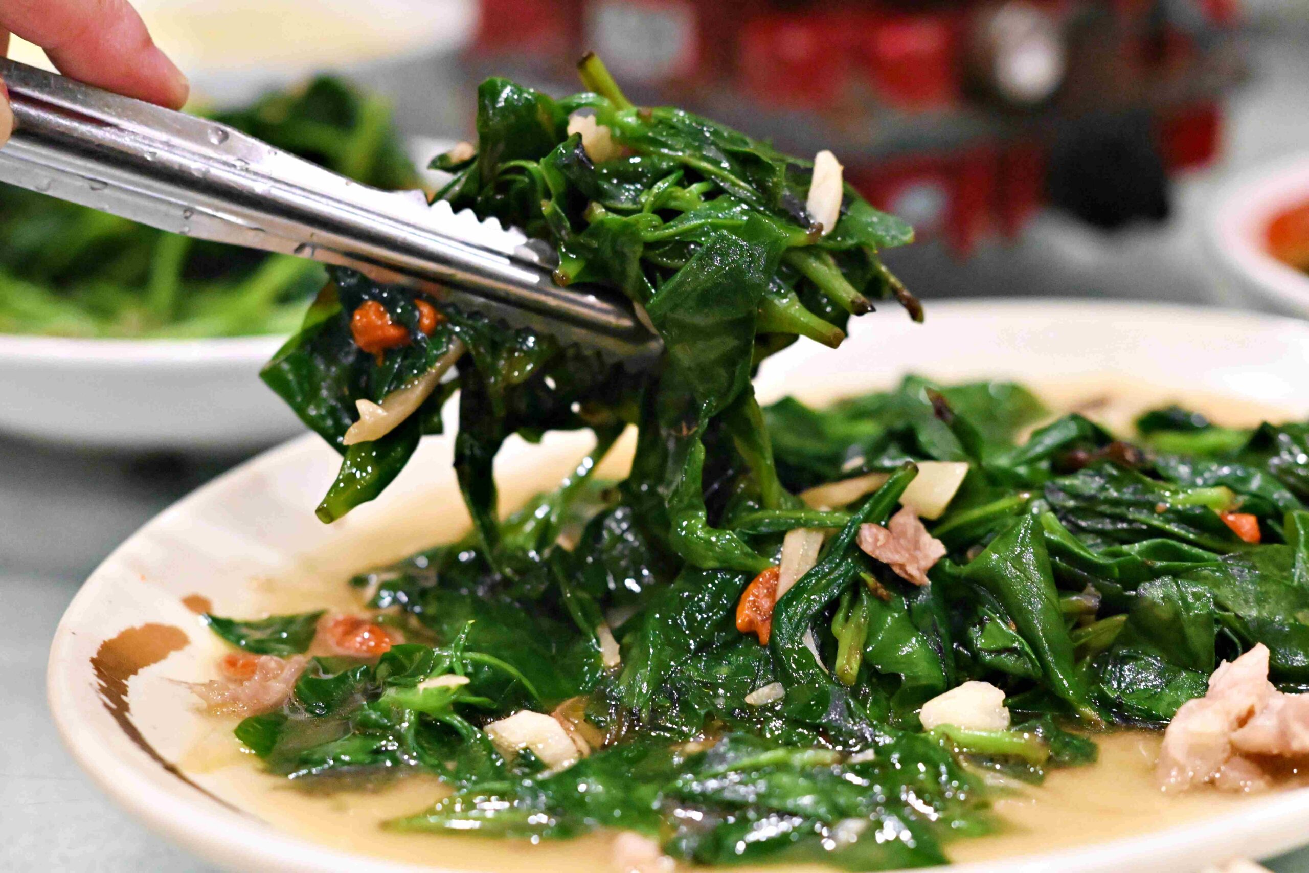 【苗栗美食】雲洞山莊，在雲海裡吃飯的客家餐廳，客家合菜與超美景觀推薦(菜單)！ @趙先生吃飯