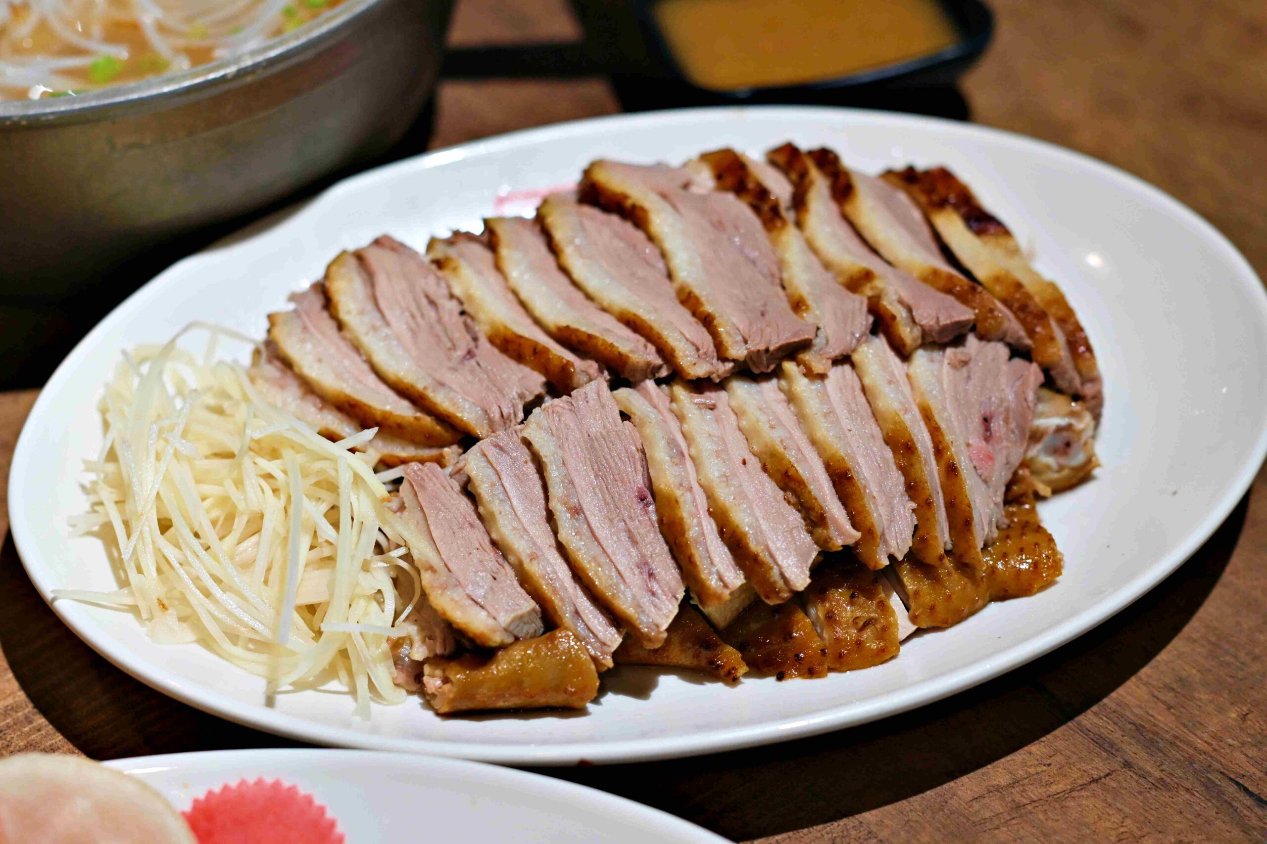 【松山美食】鵝肉川光復店，鵝肉香氣迷人、芋頭米粉還能吃到飽推薦(菜單) @趙先生吃飯