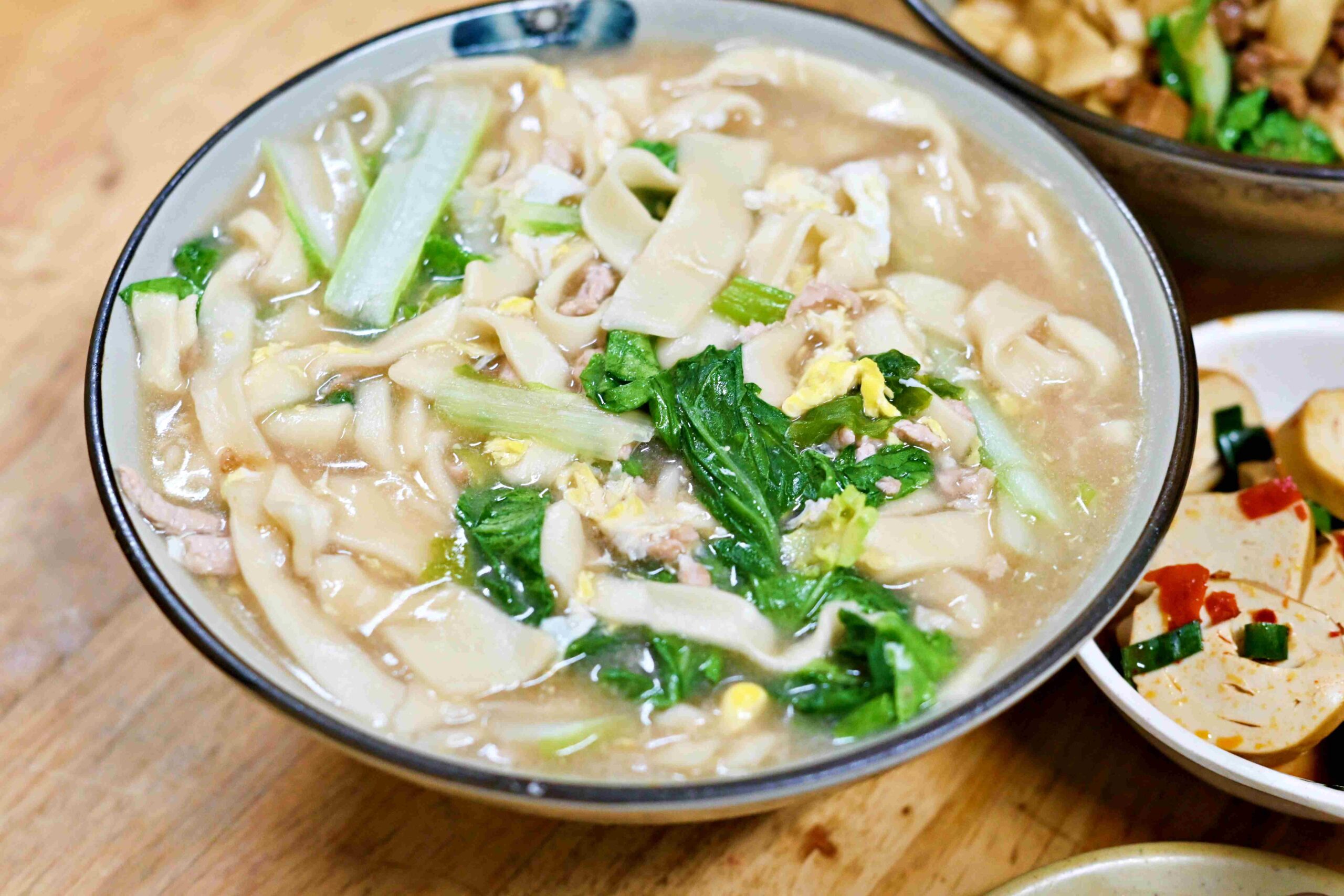 【大安區美食】糊塗麵：手工現切麵超Q！被舒國治推薦的人氣老店(菜單)！ @趙先生吃飯