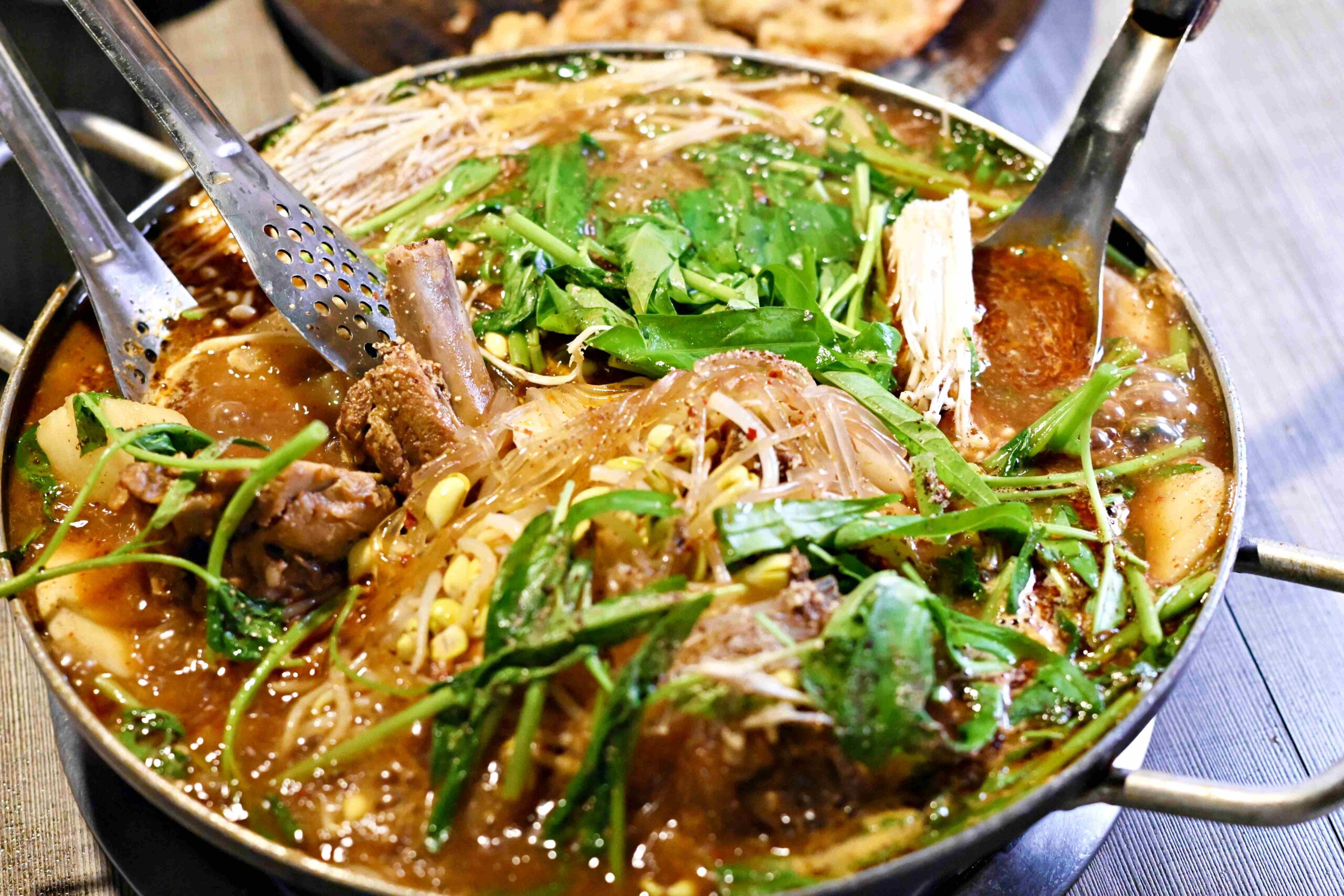 【松山美食】GG 季吉韓國美食餐飲房，火鍋烤肉全都強，韓國朋友也認證的道地味推薦！(菜單) @趙先生吃飯