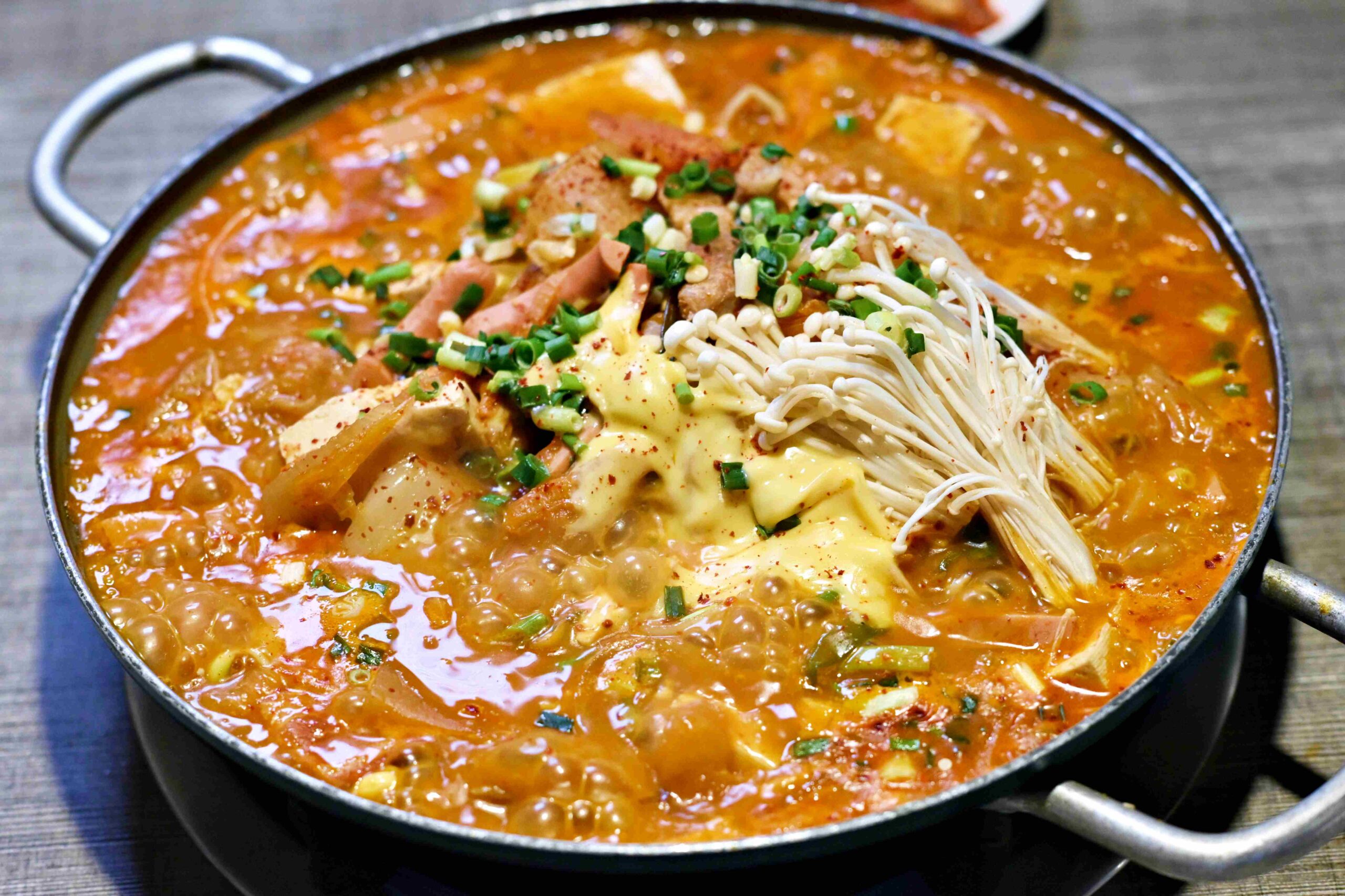 【松山美食】GG 季吉韓國美食餐飲房，火鍋烤肉全都強，韓國朋友也認證的道地味推薦！(菜單) @趙先生吃飯