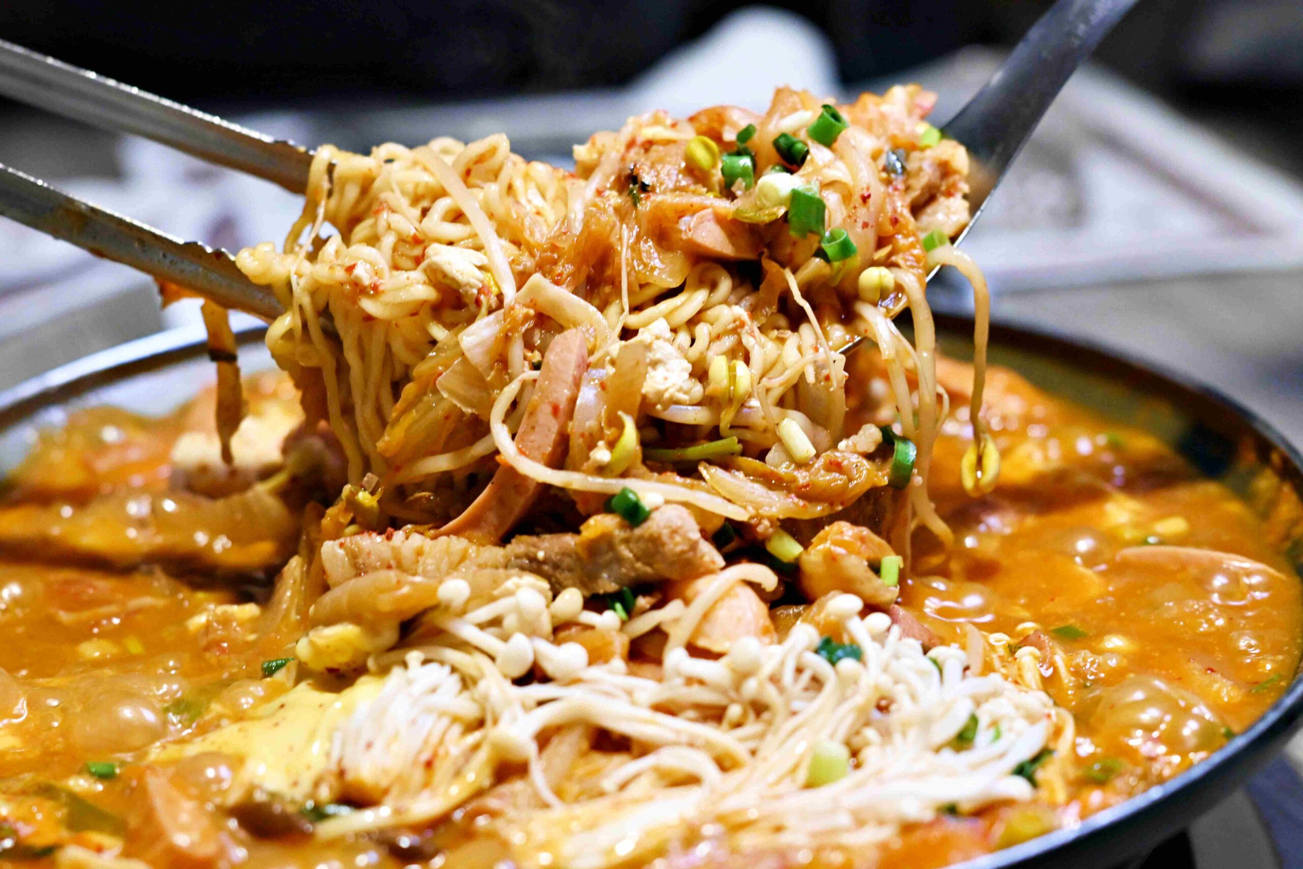 【松山美食】GG 季吉韓國美食餐飲房，火鍋烤肉全都強，韓國朋友也認證的道地味推薦！(菜單) @趙先生吃飯