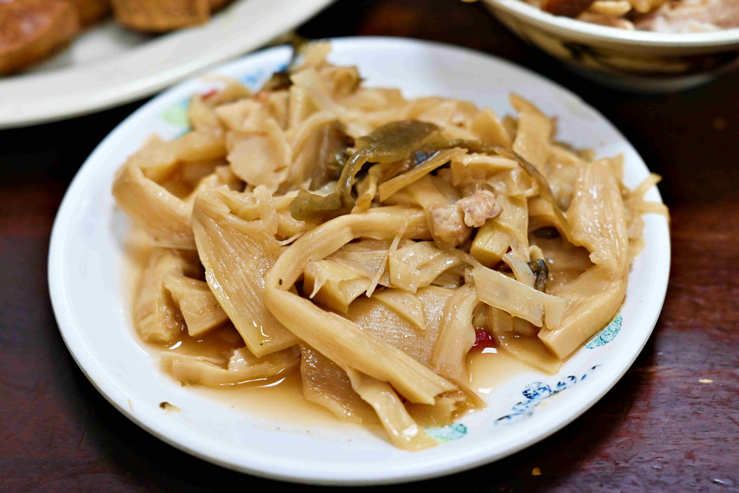 【新莊美食】家傳魯肉飯，45年低調老店，雞魯飯香到停不下來推薦(菜單) @趙先生吃飯