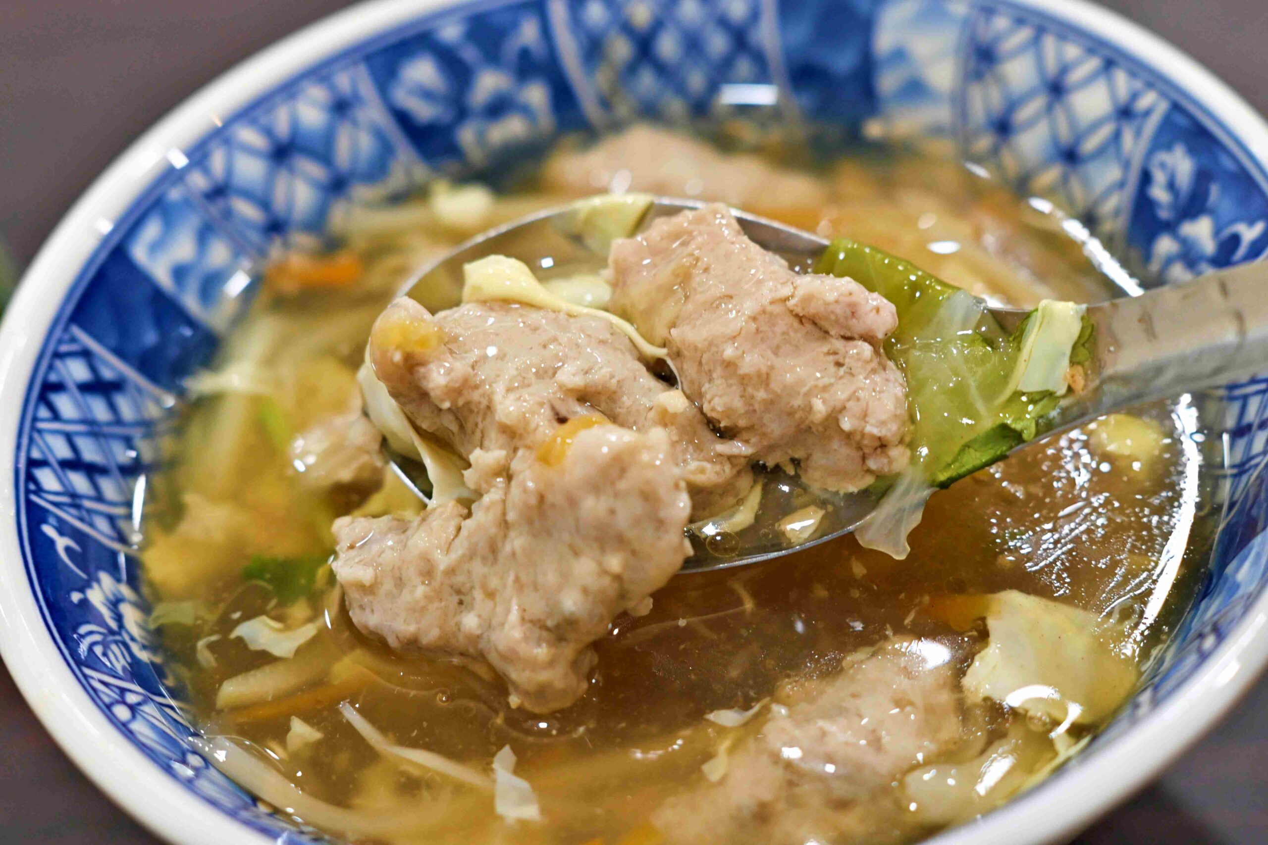【新莊美食】肉總裁油飯肉羹，古早味必吃，油飯清爽不膩、肉羹湯超順口推薦！(菜單) @趙先生吃飯